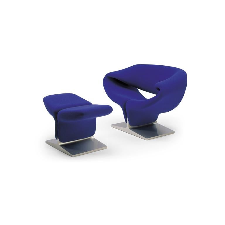 https://a.1stdibscdn.com/artifort-ribbon-chair-in-blue-by-pierre-paulin-for-sale-picture-2/12330573/f_142633011554359682027/RIB_P00_01L_master.jpg