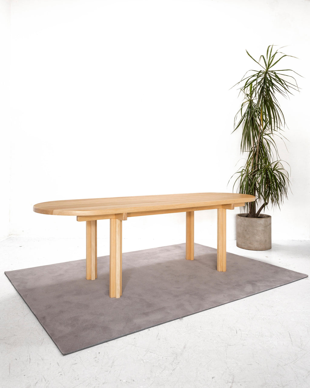 https://a.1stdibscdn.com/orno-dining-table-by-ries-for-sale-picture-10/f_12192/f_332081321678362926162/RIES_Philia_Orno_Dining_Table_07_master.jpg