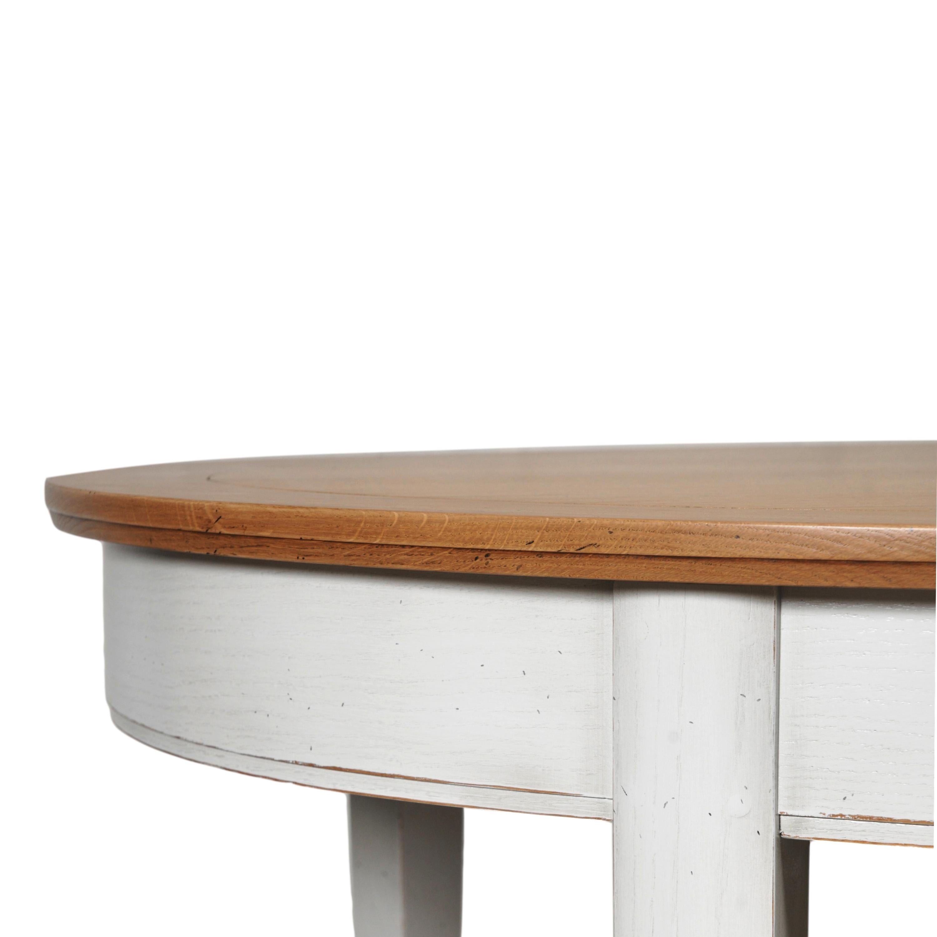 https://a.1stdibscdn.com/oval-table-in-solid-oak-2-extensions-chestnut-stained-pearl-grey-lacquered-for-sale-picture-4/f_57342/f_264796321639153609021/RIV_5701CCHGP_Table_ovale_d_tail_ceinture_bi_ton_ch_ne_ch_taigne_gris_perle_3000x3000_master.jpeg