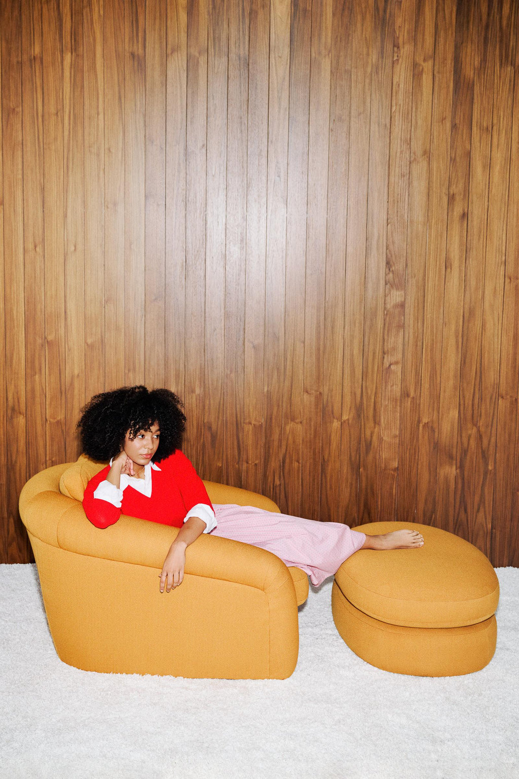 https://a.1stdibscdn.com/super-plush-oversized-organic-modern-armchair-in-kvadrat-vanir-for-sale-picture-6/f_27523/f_433315621737919131486/RL_JELLYROLL_alt1_master.jpg