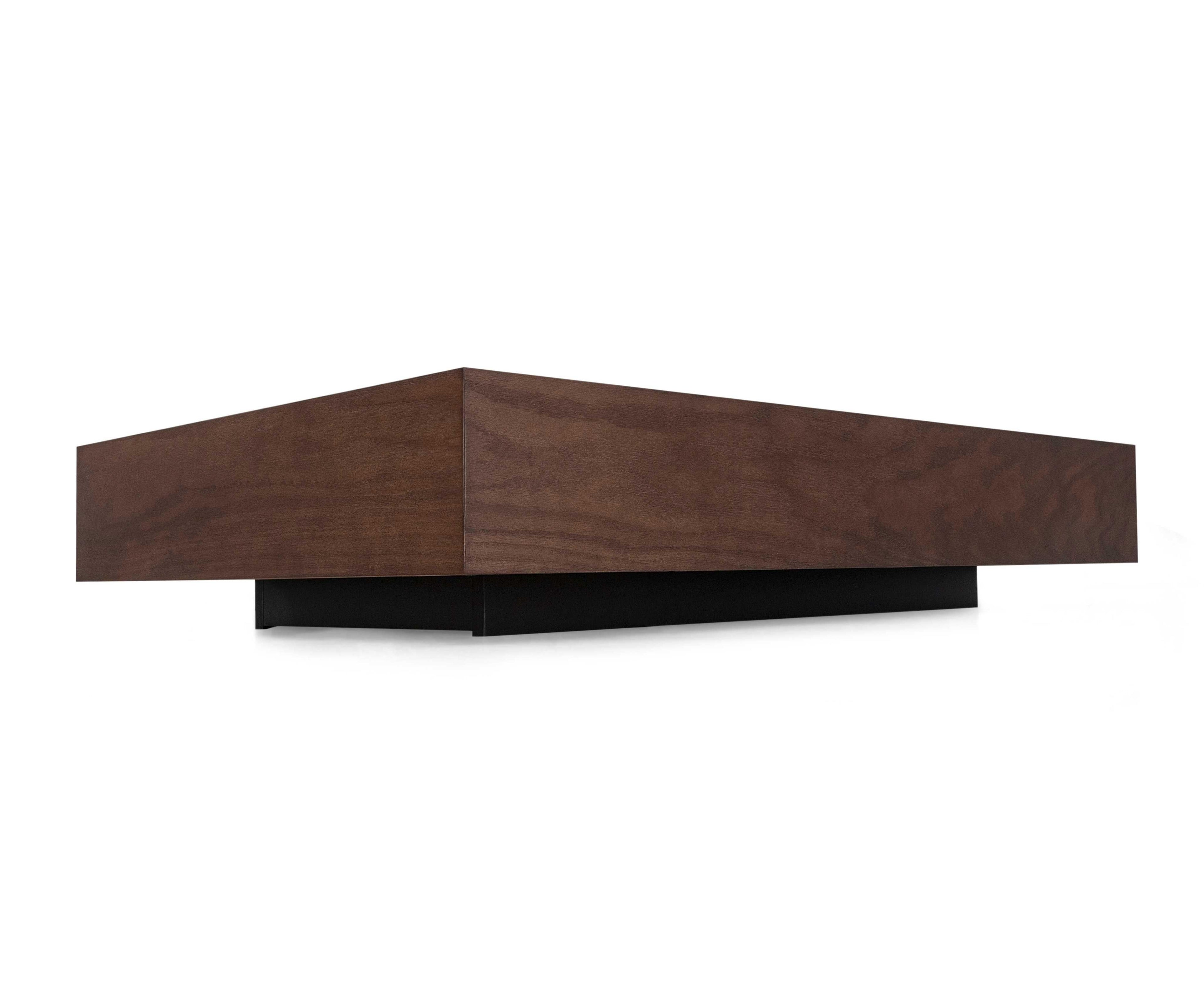 https://a.1stdibscdn.com/arc-coffee-table-in-imbuia-with-bronze-mirror-for-sale-picture-6/f_52822/f_407313421721664514727/RNnr2SY9psnZC4w9OOfQw__master.jpg