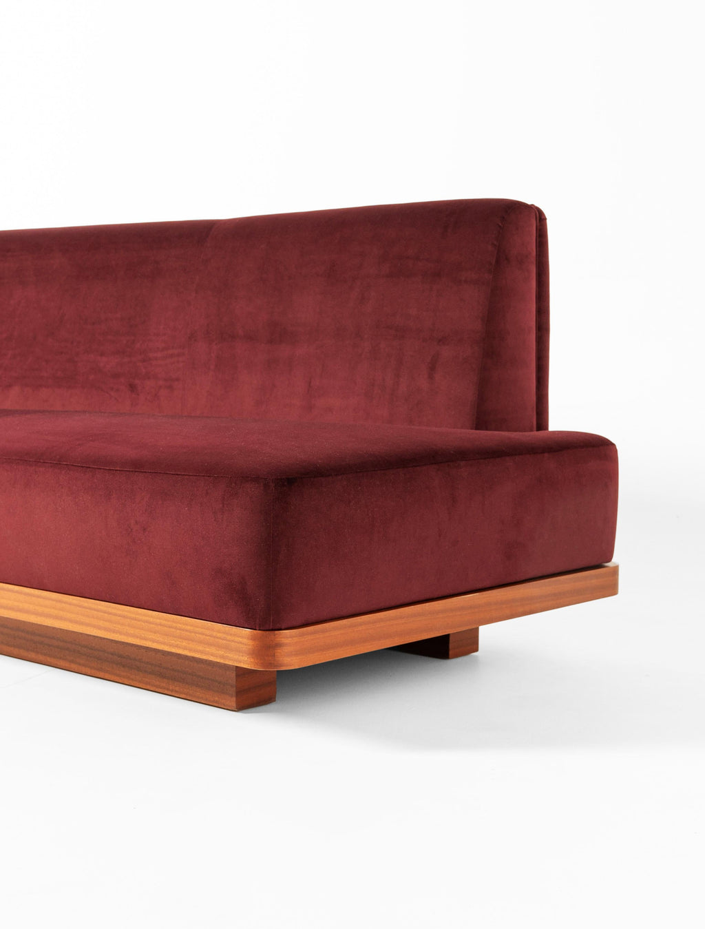 https://a.1stdibscdn.com/red-wine-wild-back-curve-sofa-with-back-cabinet-by-lorenza-bozzoli-for-sale-picture-7/f_46131/f_450869821747656165059/_ROB1146_master.jpg