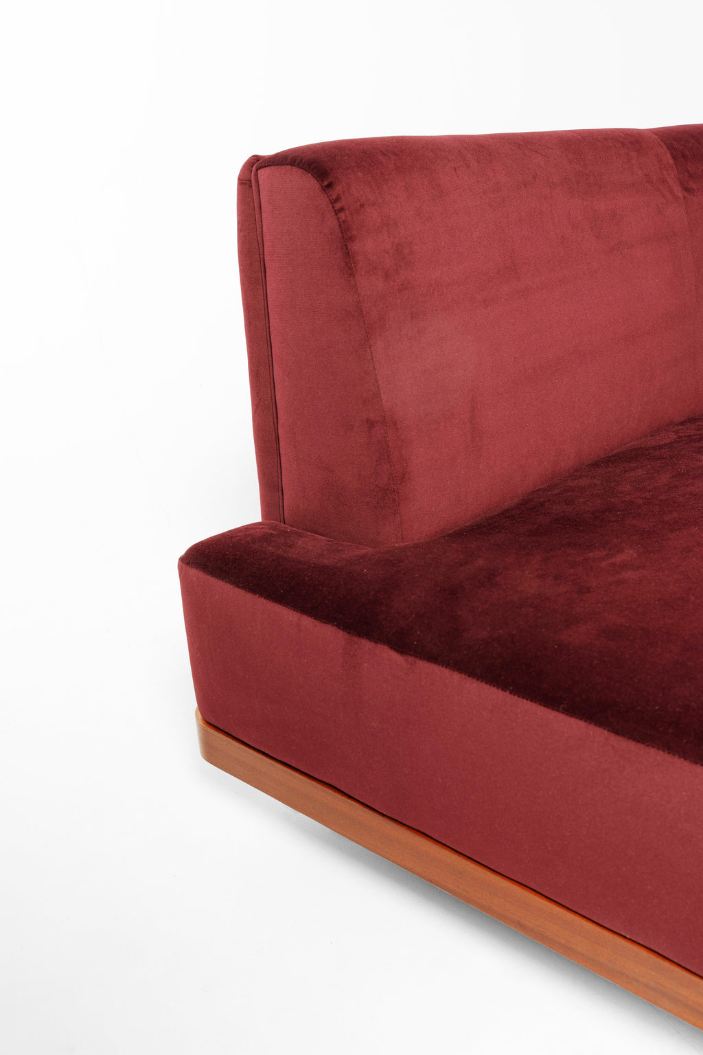 https://a.1stdibscdn.com/red-wine-wild-back-curve-sofa-with-back-cabinet-by-lorenza-bozzoli-for-sale-picture-9/f_46131/f_450869821747656166545/_ROB1152_master.jpg