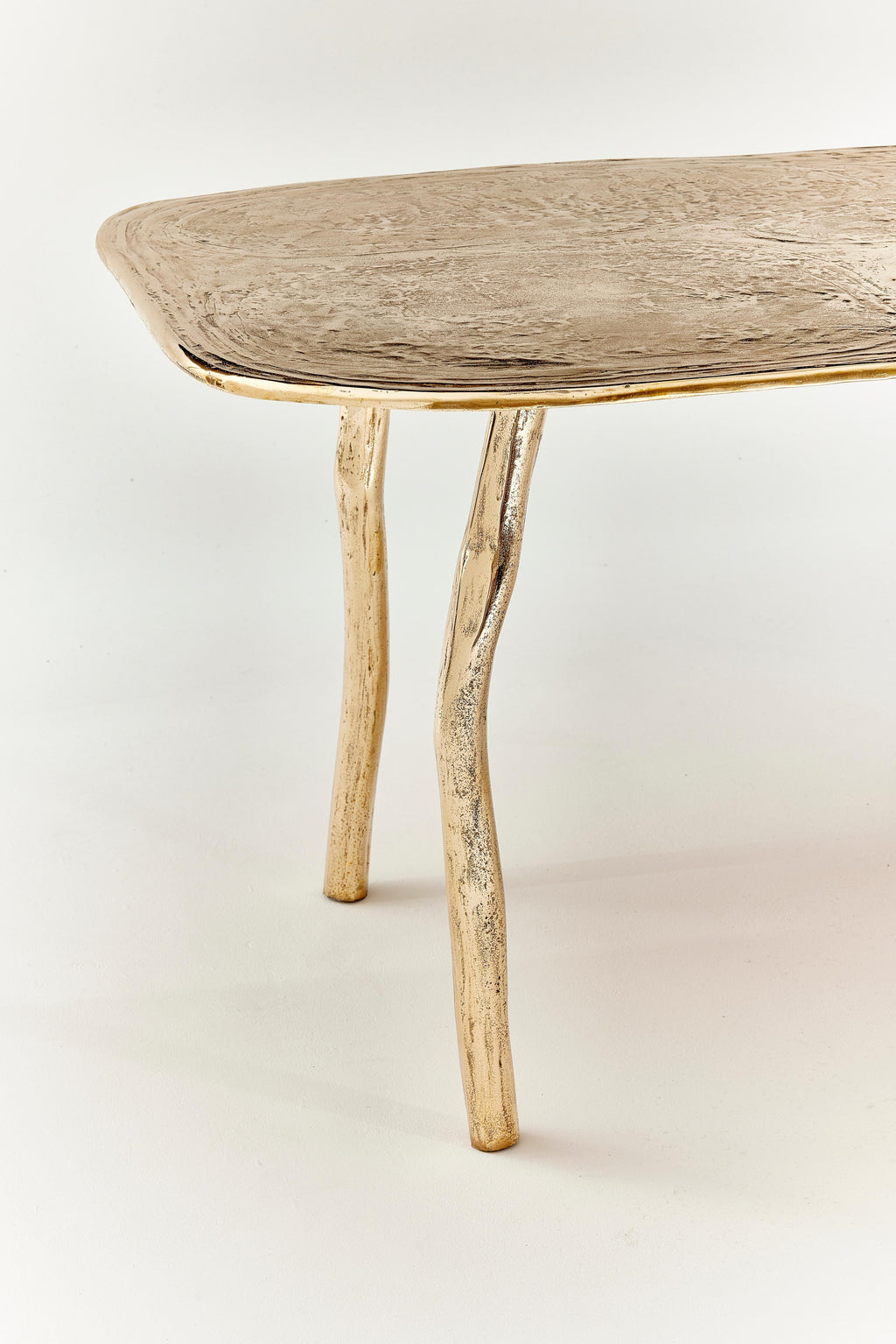 https://a.1stdibscdn.com/contemporary-bronze-golden-polish-dining-room-table-by-colo-studio-france-for-sale-picture-9/f_65832/f_412239621724763248103/ROCHE_318_1__master.jpg