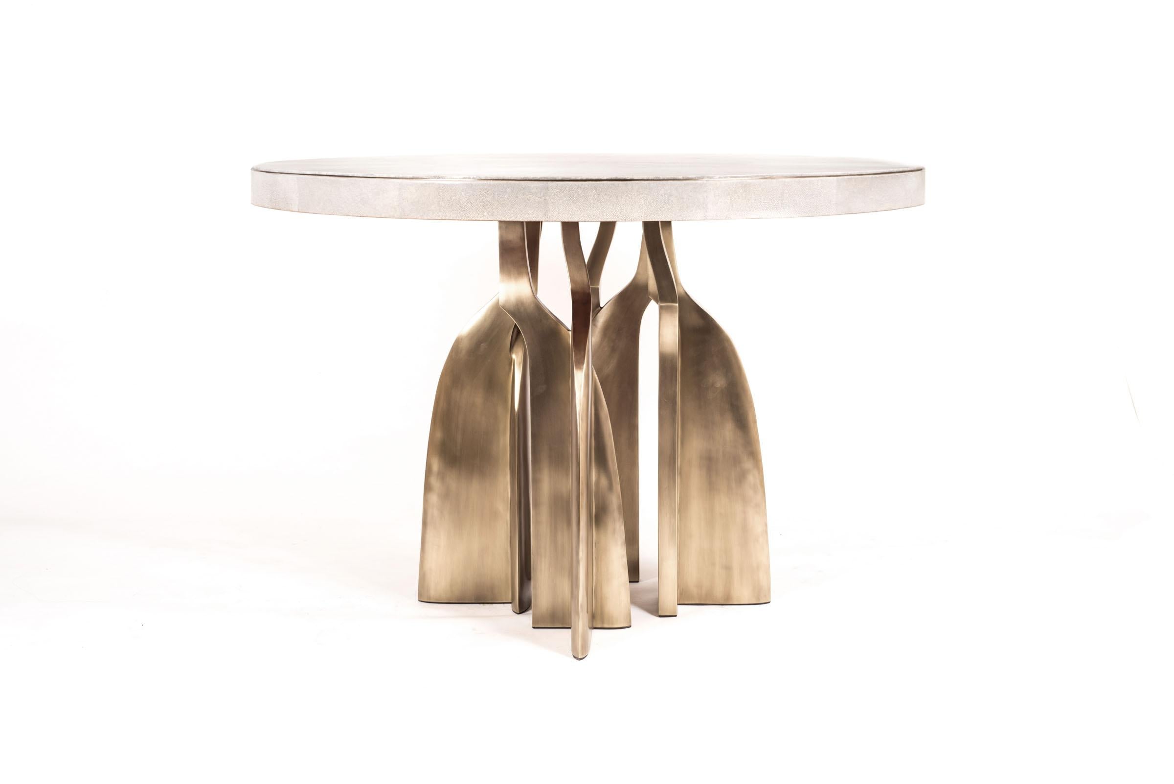 https://a.1stdibscdn.com/shagreen-breakfast-table-with-sculptural-bronze-patina-brass-legs-for-sale-picture-3/f_45491/f_232608021617695130924/RY_AUGOUSTI_KIFU_PARIS_Patrick_Coard_SHAGREEN_FURNITURE_LUXURY_shop_product_neimanmarcus_barneys_patrickcoardparis_KBT02_D1_V3_master.jpg