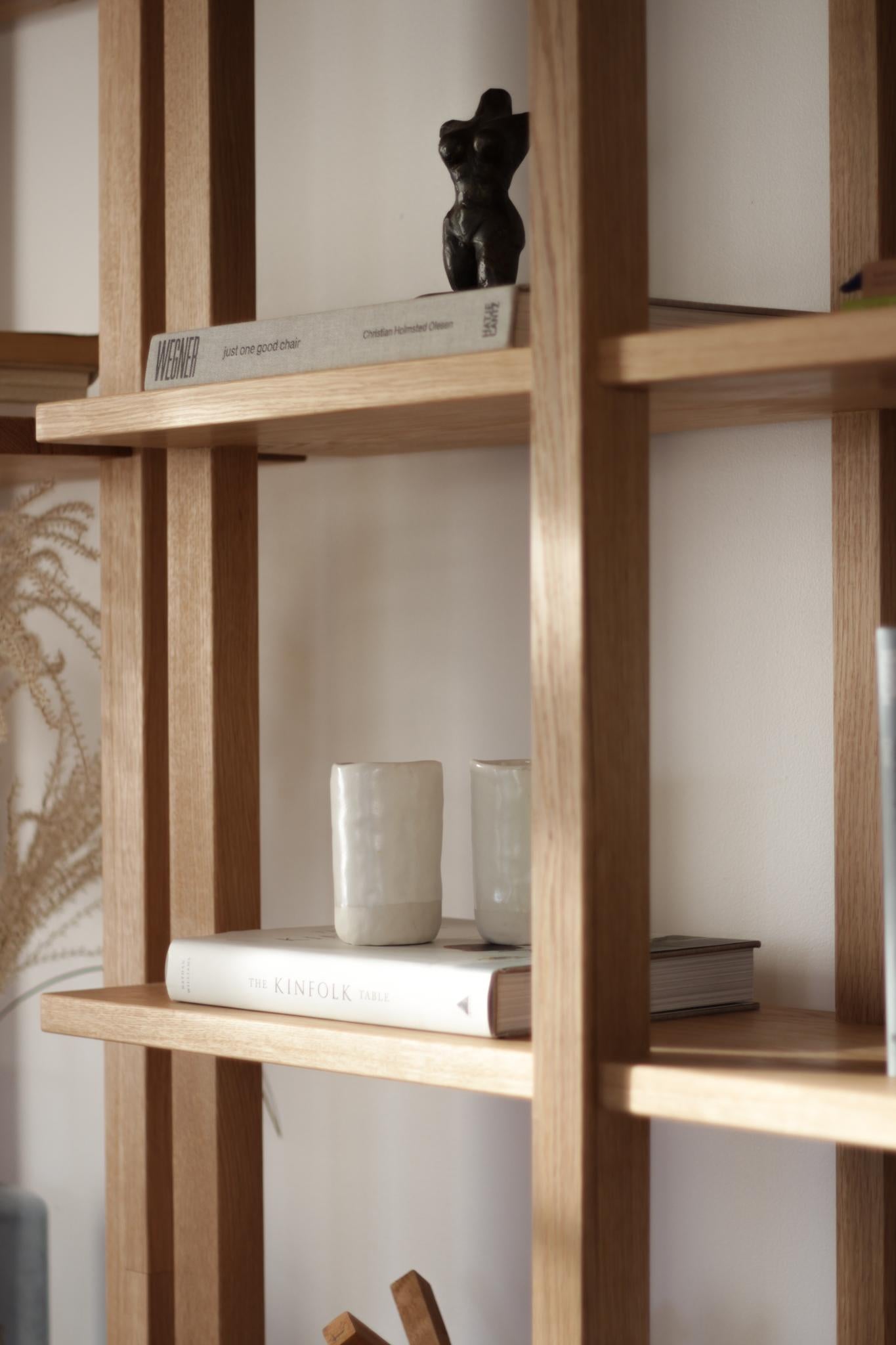 https://a.1stdibscdn.com/rattattan-bookcase-white-oak-by-sin-ca-for-sale-picture-6/f_107712/f_484344321769018675359/Rattattan_Bookshelf_SinCa6_master.jpg