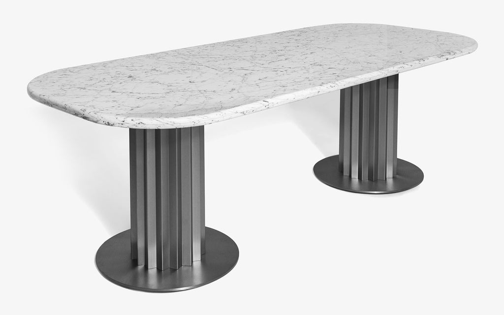 https://a.1stdibscdn.com/recalled-dining-table-in-matt-chrome-metal-leg-and-marble-top-for-sale-picture-7/f_62262/f_461854921754643574130/Recalled_Masa_DSA5858_20250325__master.jpg