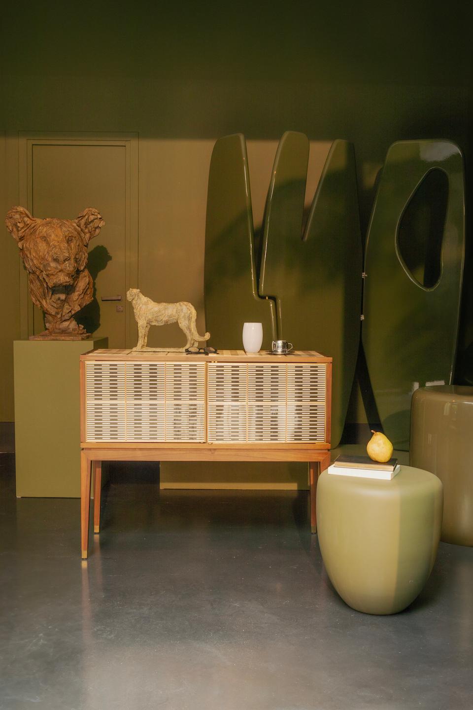 https://a.1stdibscdn.com/cabinet-lala-by-reda-amalou-2019-limited-edition-for-sale-picture-7/f_25931/f_480565521766151143180/RedaAmalou_AdelslimaneFecih9_master.jpg