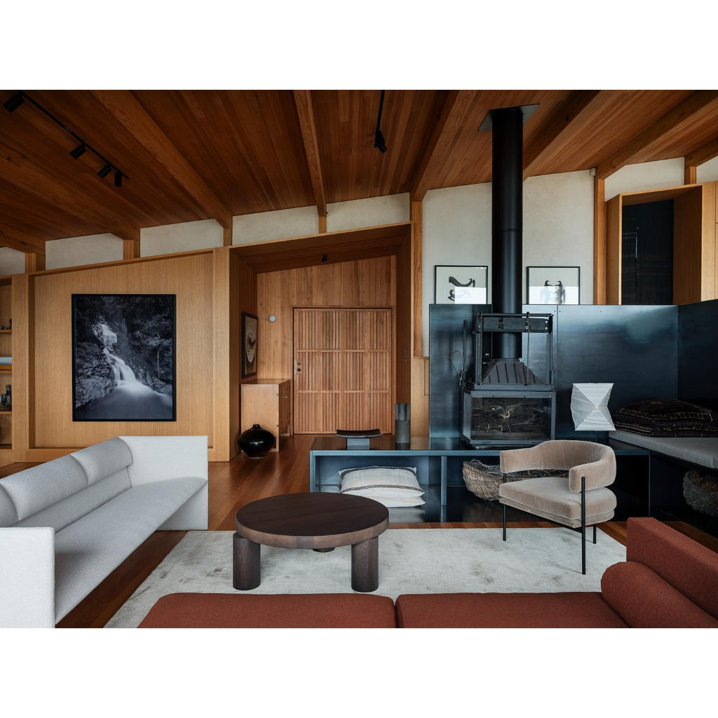 https://a.1stdibscdn.com/sacha-chair-by-resident-for-sale-picture-5/f_12192/f_432954521737650917119/Resident_Sacha_Sofa_Location_01_master.jpg