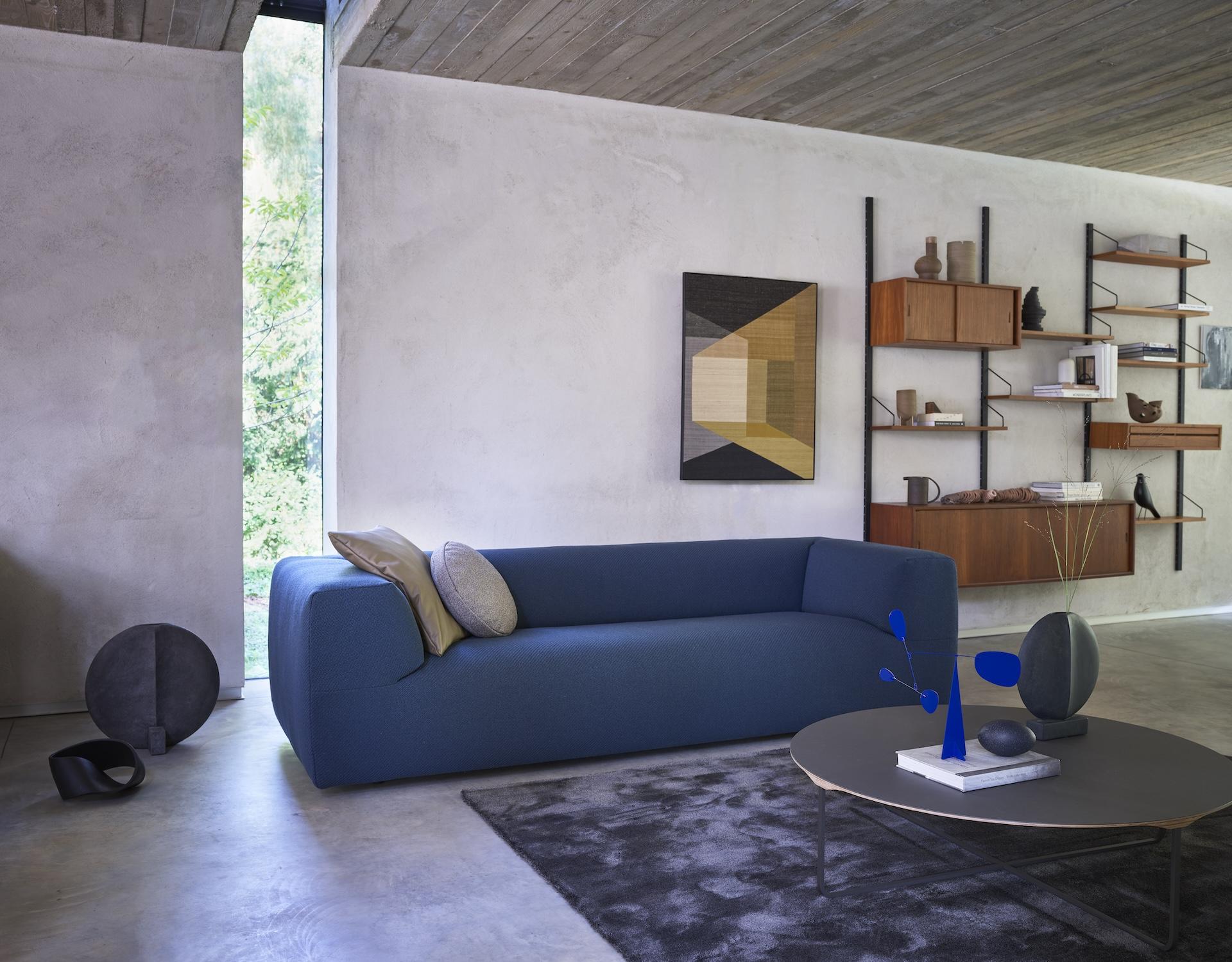 https://a.1stdibscdn.com/customizable-montis-aztec-sofa-by-gerard-van-den-berg-for-sale-picture-14/f_44652/f_419805421729540905367/Retie_Aztec_Kvadrat_Coda_762_HR_master.jpeg