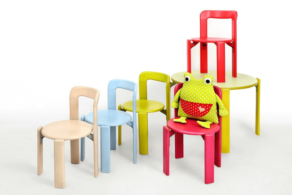 https://a.1stdibscdn.com/dietiker-rey-jr-children-chair-in-red-design-bruno-rey-1971-for-sale-picture-5/f_52842/f_199326021595269809835/Rey_Junior_chairs_01_master.jpg