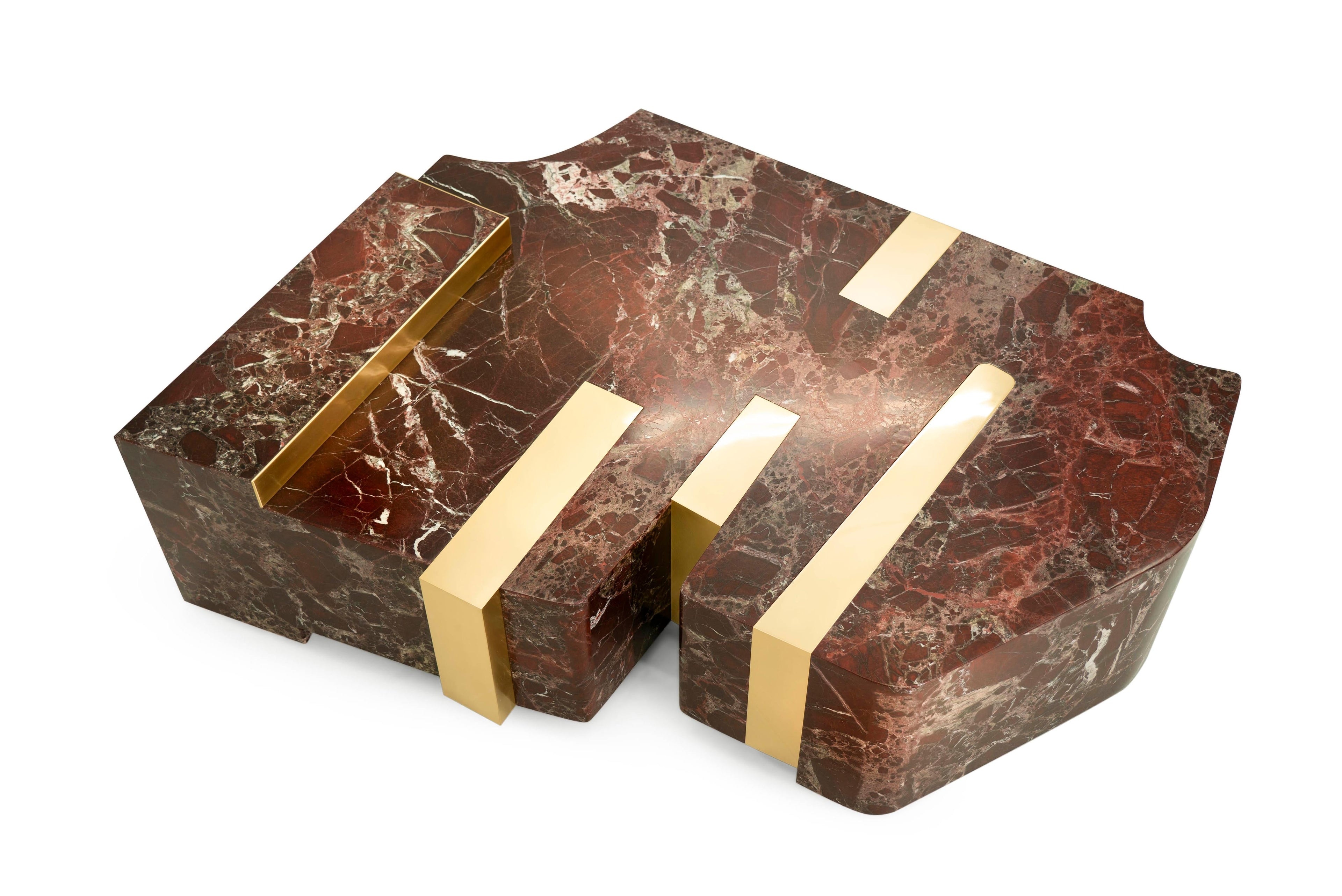 https://a.1stdibscdn.com/rey-21st-century-unique-modern-luxury-center-low-table-in-red-marble-and-brass-for-sale-picture-2/f_55762/f_224186721613663682023/Rey_Low_Table_2_2_2_ed_master.jpg