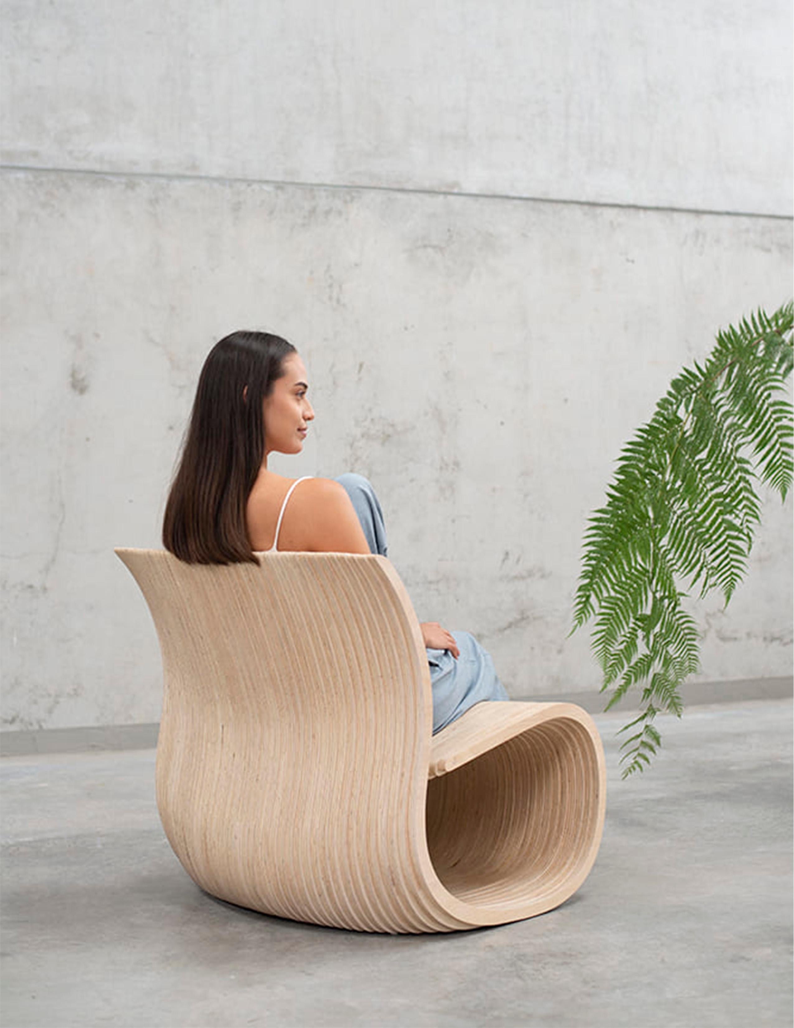 https://a.1stdibscdn.com/riddle-chair-by-piegatto-a-sculptural-contemporary-chair-for-sale-picture-3/f_83012/f_374654421704988149403/Riddle_master.jpg