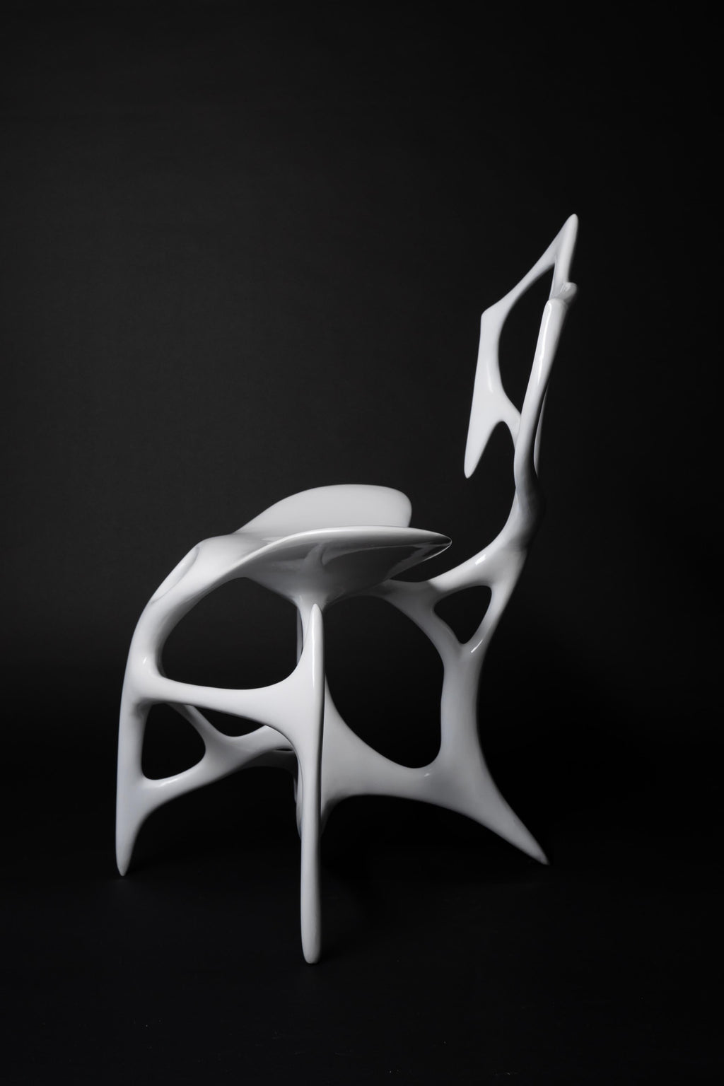 https://a.1stdibscdn.com/shining-red-ai-standard-gu-chair-by-duen-studio-for-sale-picture-10/f_12192/f_472456021761655142511/Right_1__master.jpg