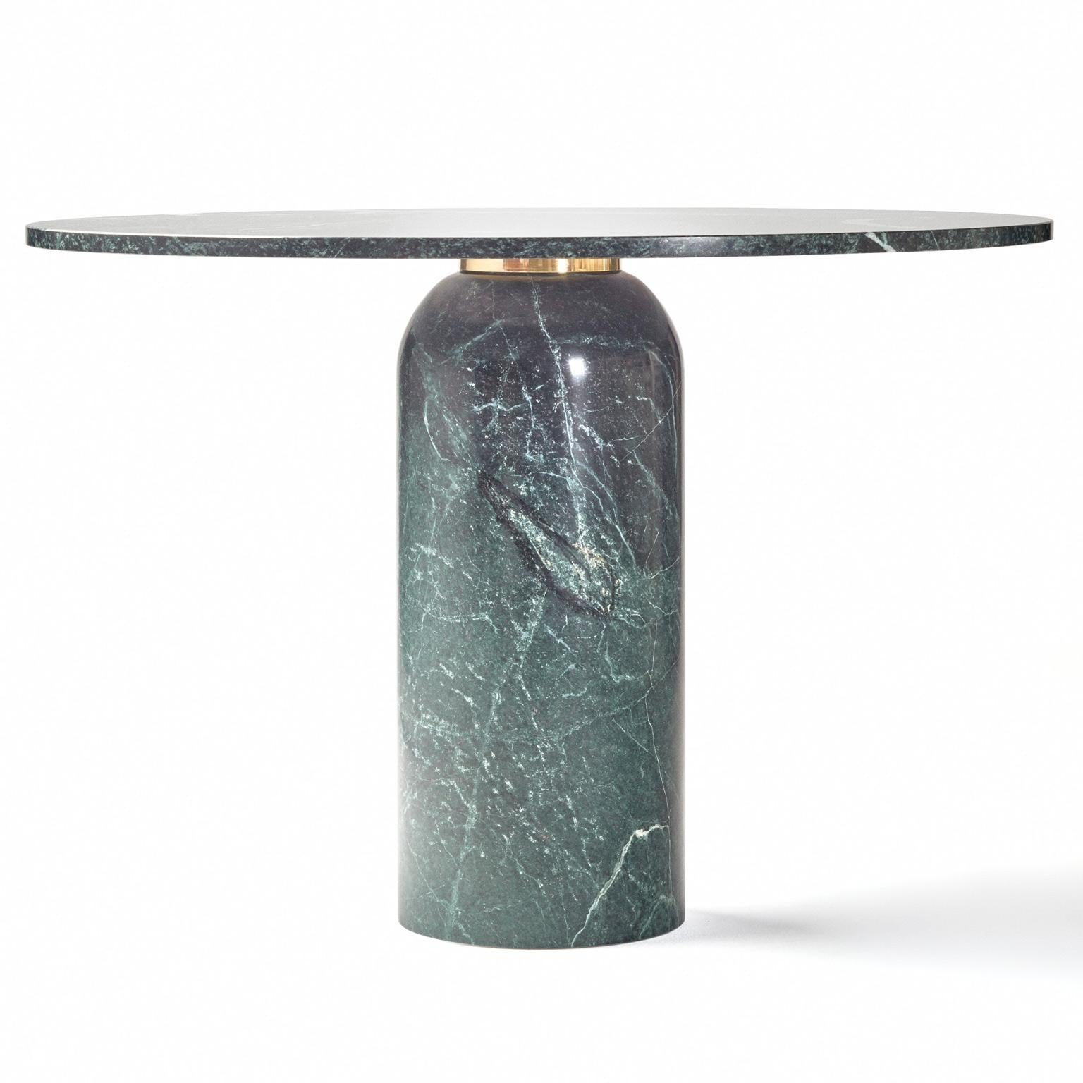 https://a.1stdibscdn.com/solid-green-macael-marble-round-dining-table-with-brass-detail-roser-for-sale-picture-12/44895362/f_467529821758536696282/Roser_01_master.jpg