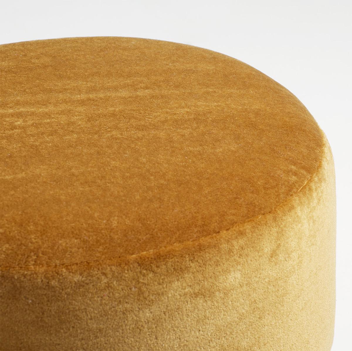 https://a.1stdibscdn.com/custom-made-mohair-lounge-chair-and-ottoman-by-dagmar-for-sale-picture-8/f_67442/f_389601821711103736916/Round_Otto_PF_Teddy_Moutarde_Detail_2_master.jpg