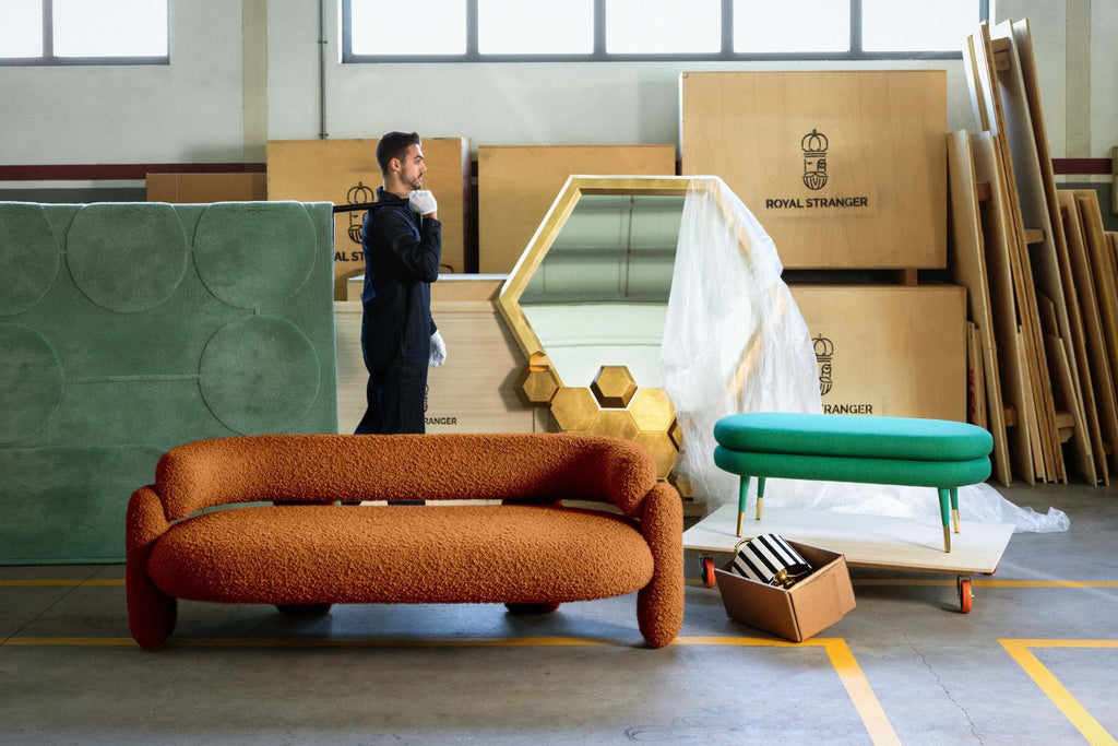 https://a.1stdibscdn.com/embrace-cormo-emerald-sofa-by-royal-stranger-for-sale-picture-7/f_12192/f_329504421677242790505/Royal_Stranger_Cenario_5_master.jpg
