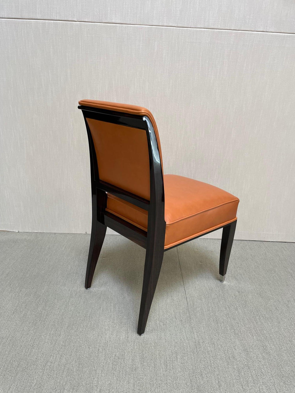 https://a.1stdibscdn.com/elegant-art-deco-macassar-wood-chair-hand-crafted-in-the-style-of-j-e-ruhlmann-for-sale-picture-9/f_24383/f_24798682/Ruhmann_Stuhl_1628258071129_master.jpg
