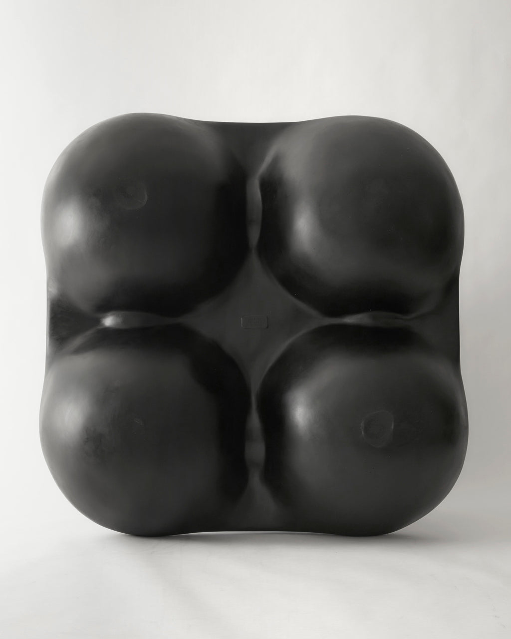 https://a.1stdibscdn.com/black-rounded-square-quad-coffee-table-in-stone-composite-by-mike-ruiz-serra-for-sale-picture-7/f_37133/f_329003021677262914652/Ruiz_Quad_Black5_master.jpg
