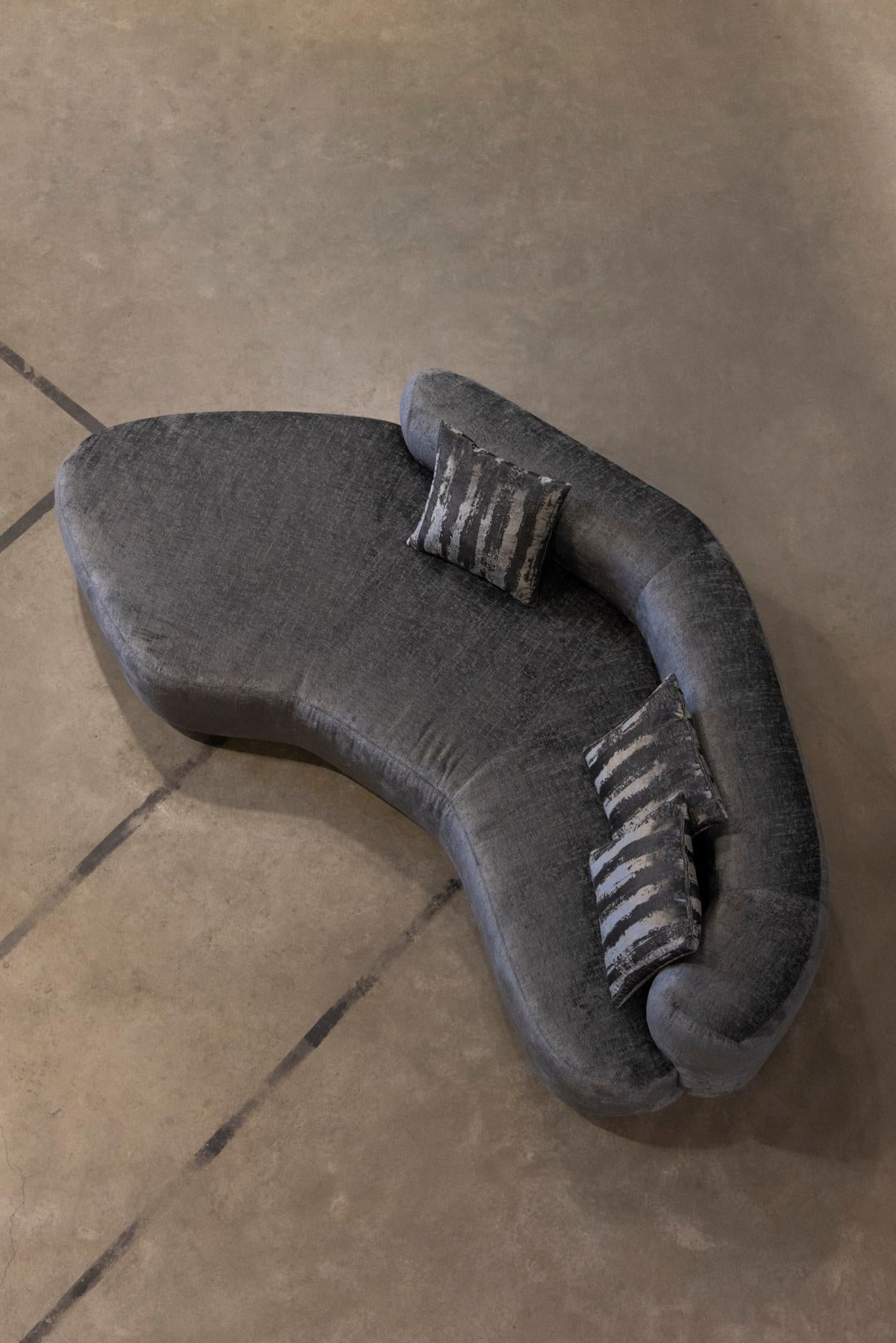 https://a.1stdibscdn.com/attilio-handcrafted-sofa-by-rytsola-finnish-italian-design-for-sale-picture-2/f_106372/f_492288521773482597856/Rytsola_Attilio_1_master.JPG