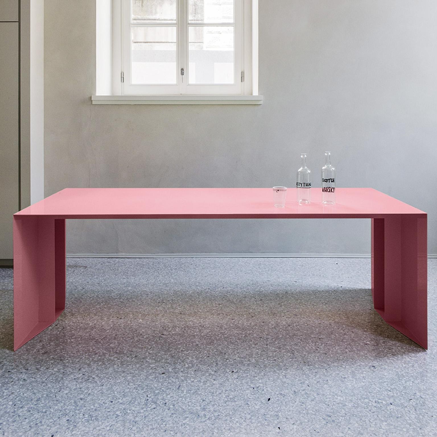 https://a.1stdibscdn.com/s3-iron-dining-table-for-sale-picture-5/f_20243/1549473685918/S3_table_RAL_3015_1stdibs_master.jpg