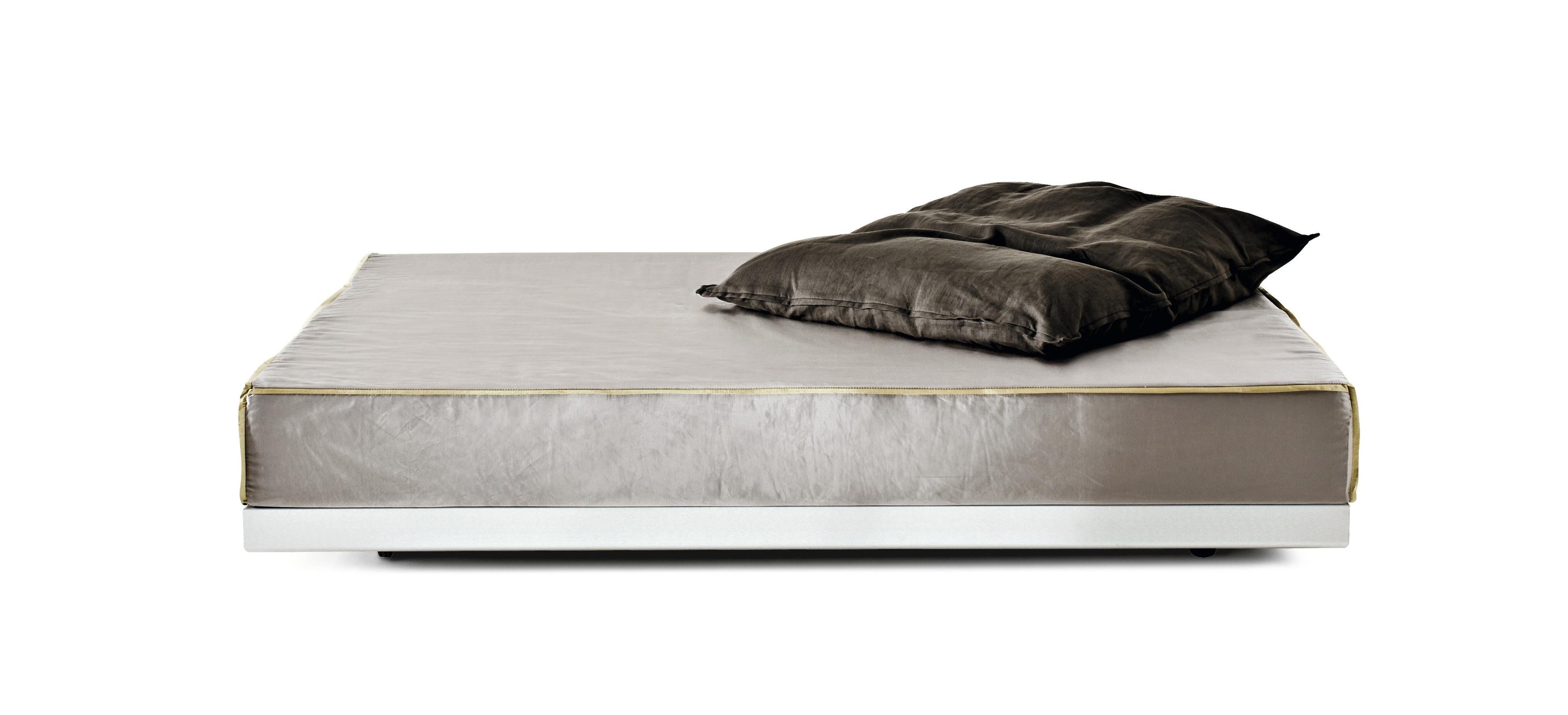 https://a.1stdibscdn.com/bed-breakfast-sofa-bed-in-lario-light-grey-upholstery-by-giuseppe-vigano-for-sale-picture-2/22569652/f_265735221639716827771/SABA_BedBreakfast_StillLife_01_master.jpg