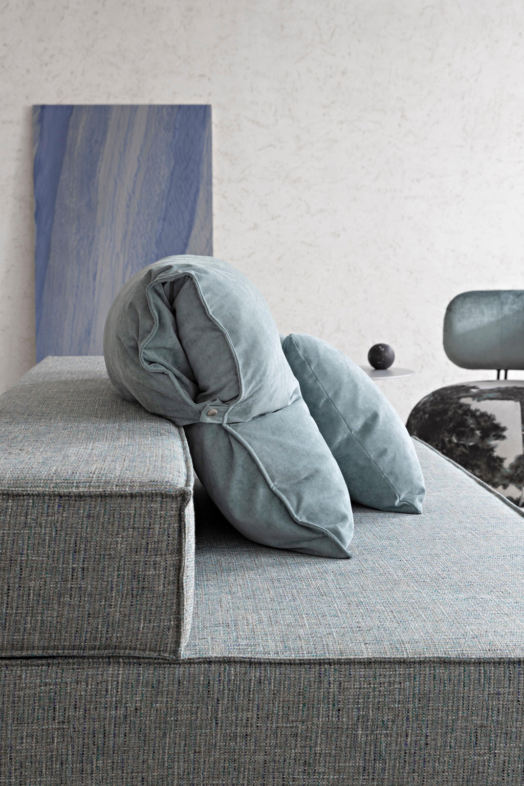 https://a.1stdibscdn.com/bed-breakfast-sofa-bed-in-lario-light-grey-upholstery-by-giuseppe-vigano-for-sale-picture-7/22569652/f_265735221639716885800/SABA_BedandBreakfast_3_BeppeBrancato_master.jpg