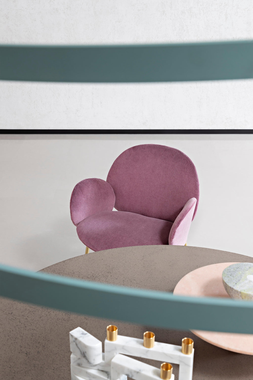 https://a.1stdibscdn.com/ola-chair-in-violet-19-beige-upholstery-with-satin-brass-legs-by-saba-for-sale-picture-2/22569652/f_265576121639647464728/SABA_OlaChair_5_BeppeBrancato_1__master.jpg