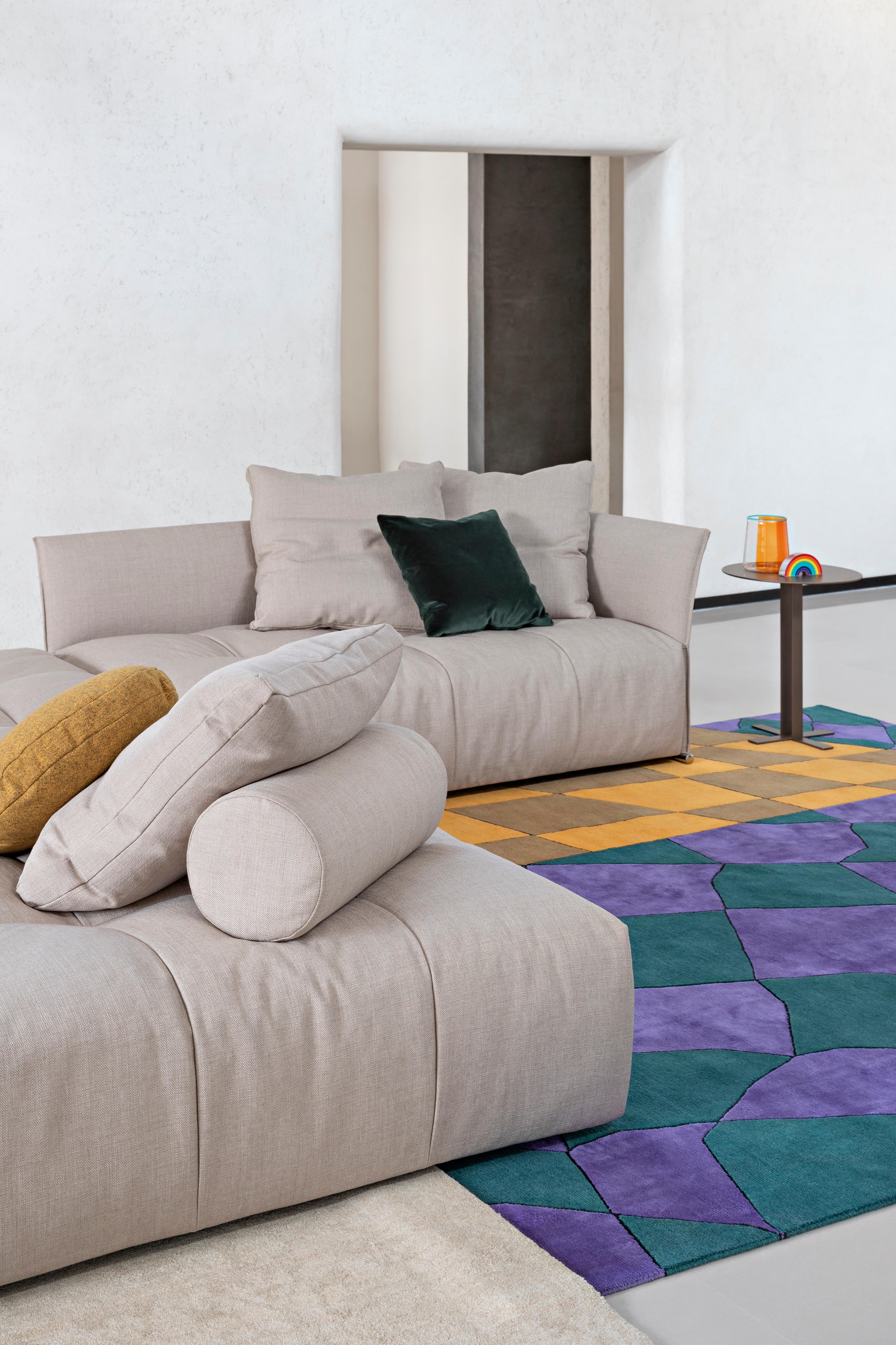 https://a.1stdibscdn.com/pixel-sectional-sofa-in-patchwork-upholstery-by-sergio-bicego-for-sale-picture-10/22569652/f_265737421639718994605/SABA_PixelF555_2_BeppeBrancato_2__master.jpg