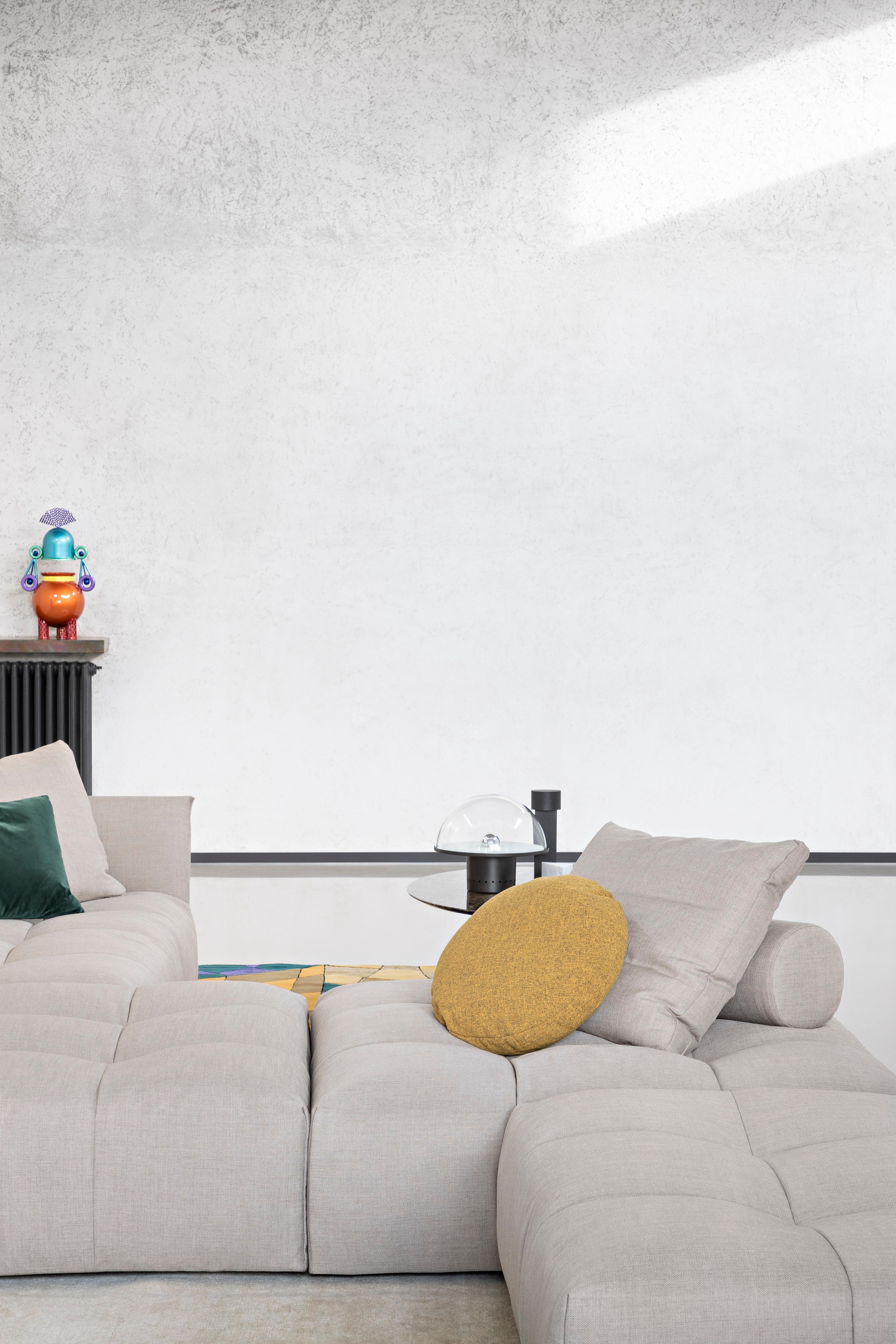 https://a.1stdibscdn.com/pixel-sectional-sofa-in-patchwork-upholstery-by-sergio-bicego-for-sale-picture-11/22569652/f_265737421639718992817/SABA_PixelF555_3_BeppeBrancato_2__master.jpg
