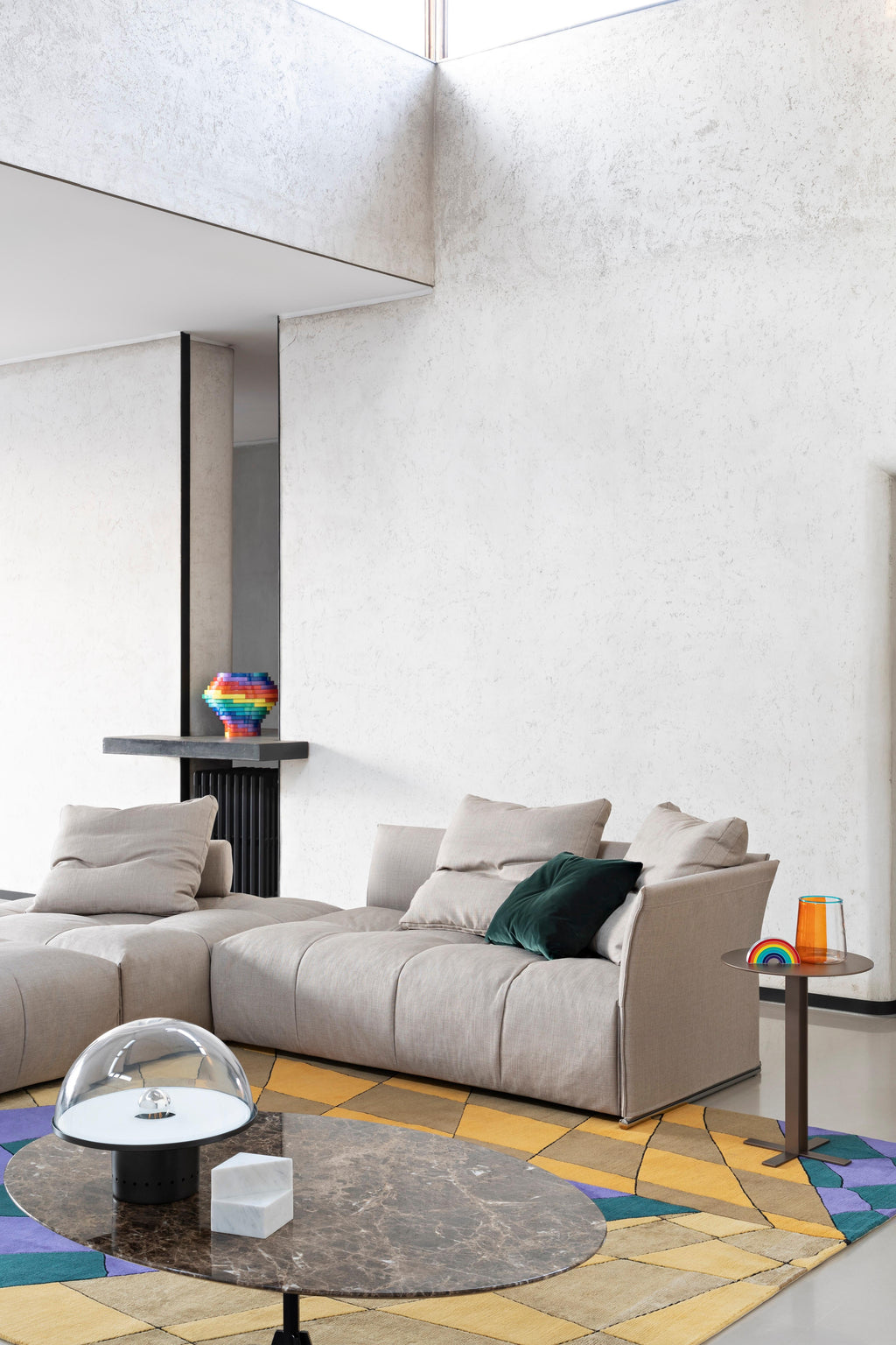 https://a.1stdibscdn.com/pixel-sectional-sofa-in-patchwork-upholstery-by-sergio-bicego-for-sale-picture-12/22569652/f_265737421639718993880/SABA_PixelF555_4_BeppeBrancato_2__master.jpg