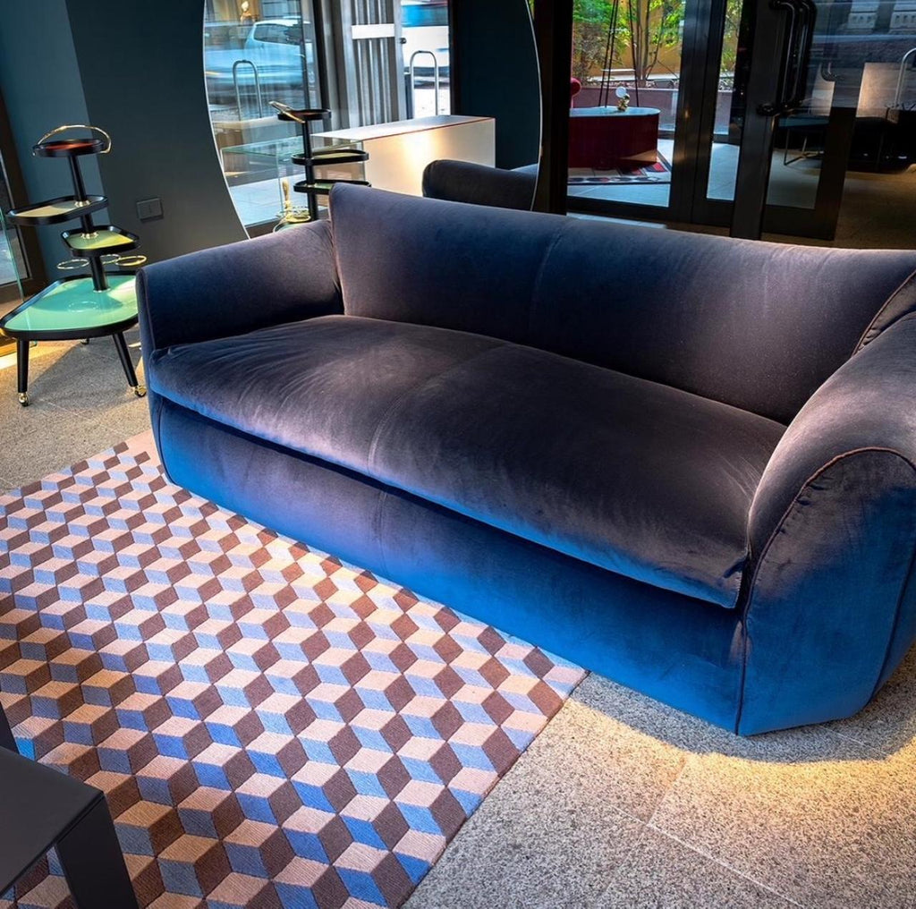 https://a.1stdibscdn.com/21st-century-modern-italian-sofa-upholstered-in-cotton-velvet-for-sale-picture-15/f_48381/f_161780621741016597499/SB002_Spazio_Pontaccio_master.jpg