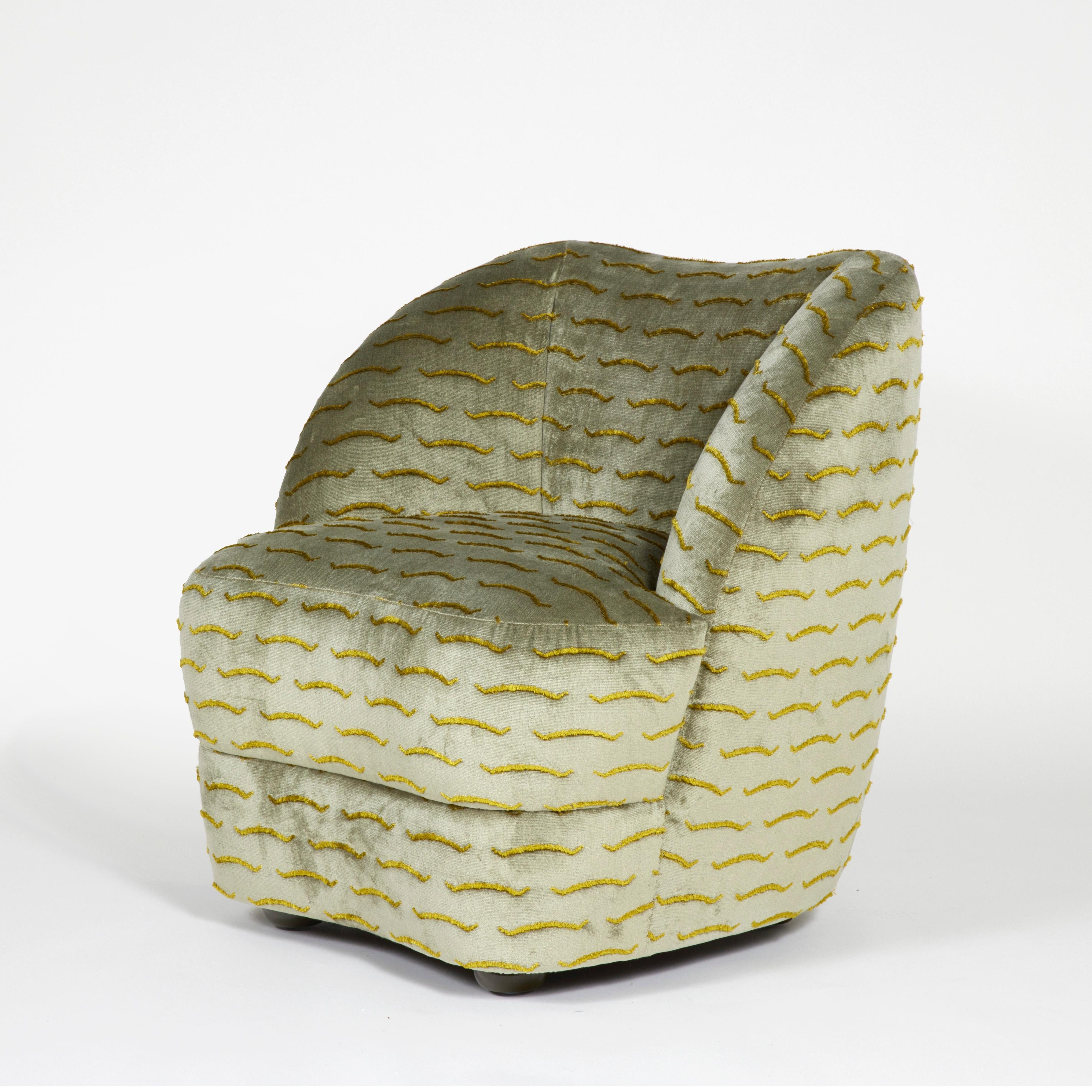 https://a.1stdibscdn.com/monti-armchair-pistachio-for-sale-picture-6/f_53112/f_259809621636031791402/_SB_0965_master.JPG
