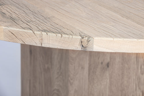 https://a.1stdibscdn.com/bespoke-solid-aged-french-natural-weatherd-oak-barrel-round-dining-table-for-sale-picture-3/f_94222/f_376221621702911259224/SDB_00002_27_master.JPG