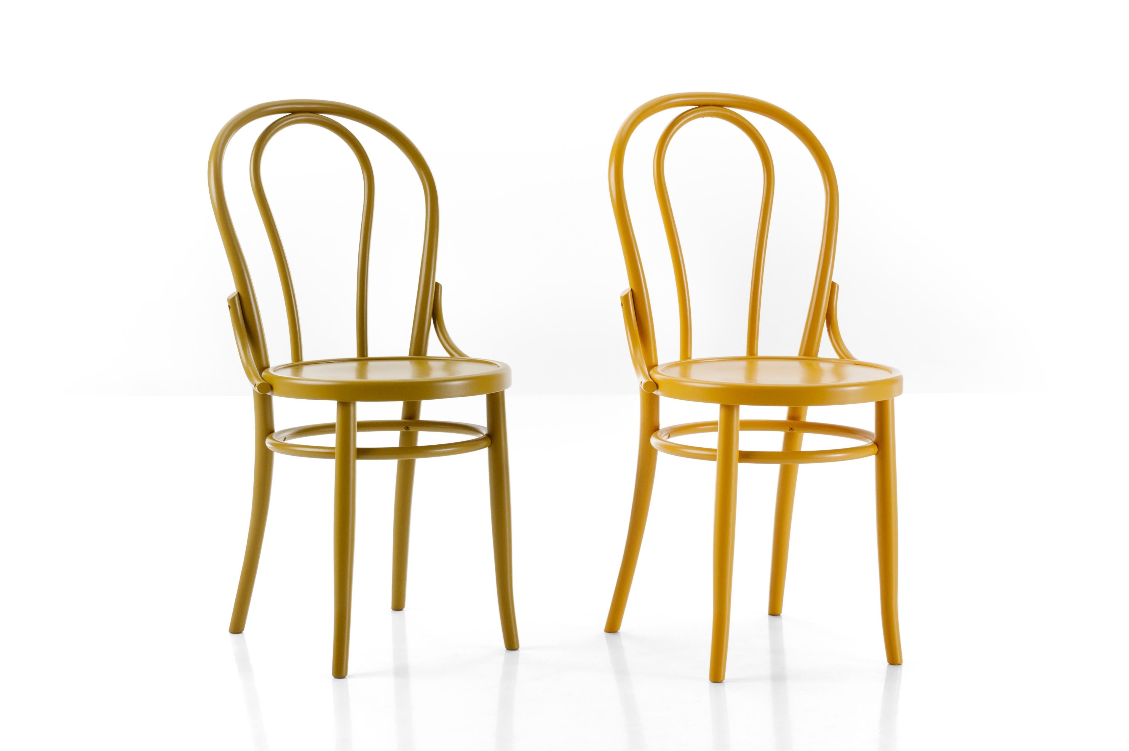 https://a.1stdibscdn.com/gtv-thonet-n18-chair-in-yellow-ocre-with-plywood-seat-by-gebruder-thonet-for-sale-picture-2/12330573/f_203281821598342650644/SDN018LGN_1__master.jpg