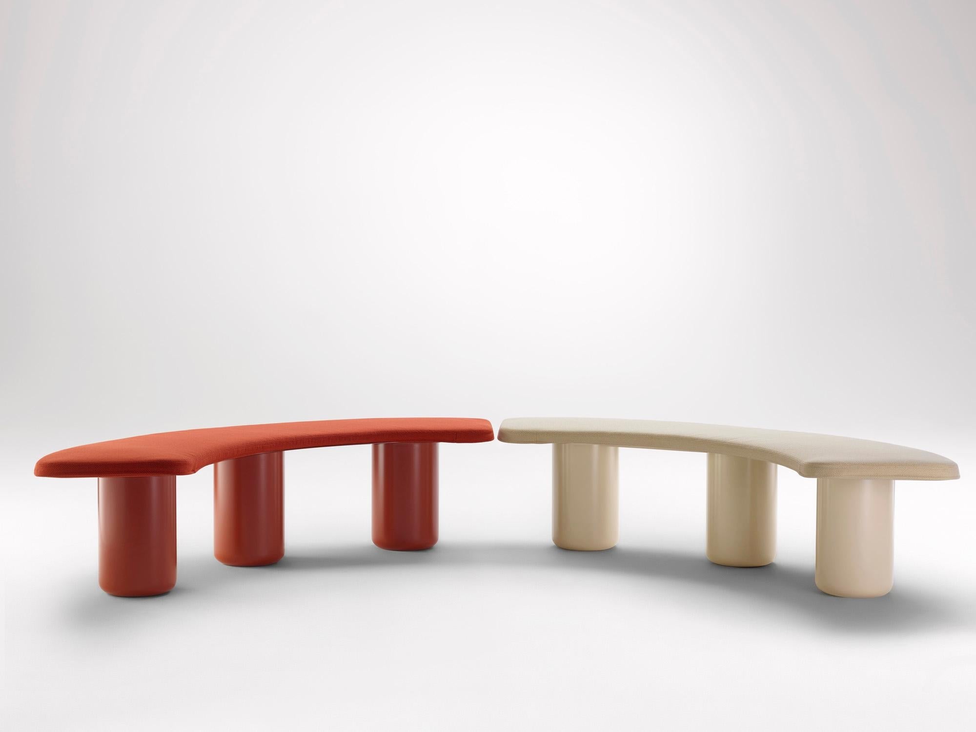 https://a.1stdibscdn.com/large-paperbark-curved-bench-by-coco-flip-for-sale-picture-10/f_12192/f_387483321709831037314/SEQ_05_HeadlandRed_Paperbark_Cushion_master.jpg