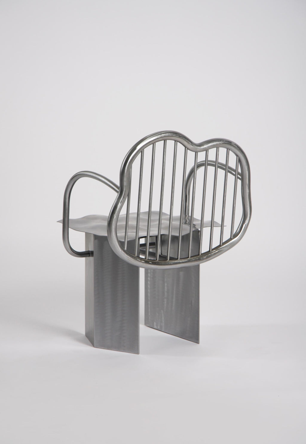 https://a.1stdibscdn.com/shiny-chair-in-stainless-steel-by-supaform-for-sale-picture-9/f_37993/f_182369321583591816448/SHINY_CHAIR_16_S_master.jpg