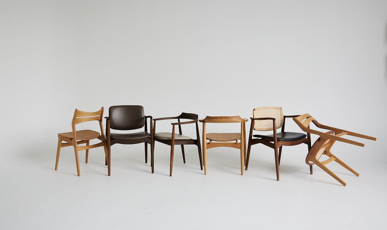 https://a.1stdibscdn.com/mid-century-modern-sj750-oval-chair-by-arne-wahl-iversen-new-edition-for-sale-picture-14/f_17192/f_434494721738589626116/SJ_STUDIE1347_master.jpg?width=768