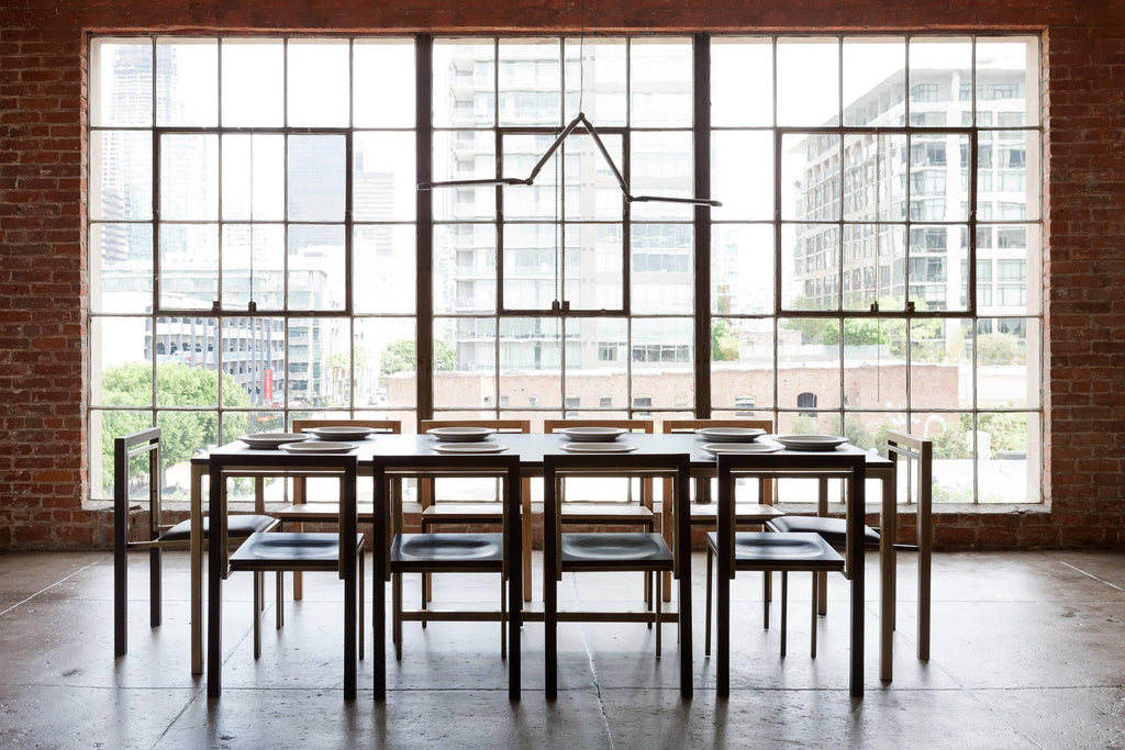 https://a.1stdibscdn.com/archivesE/upload/f_24923/f_123662811539717103119/SK_IC_Dining_Setting_6_master.jpg