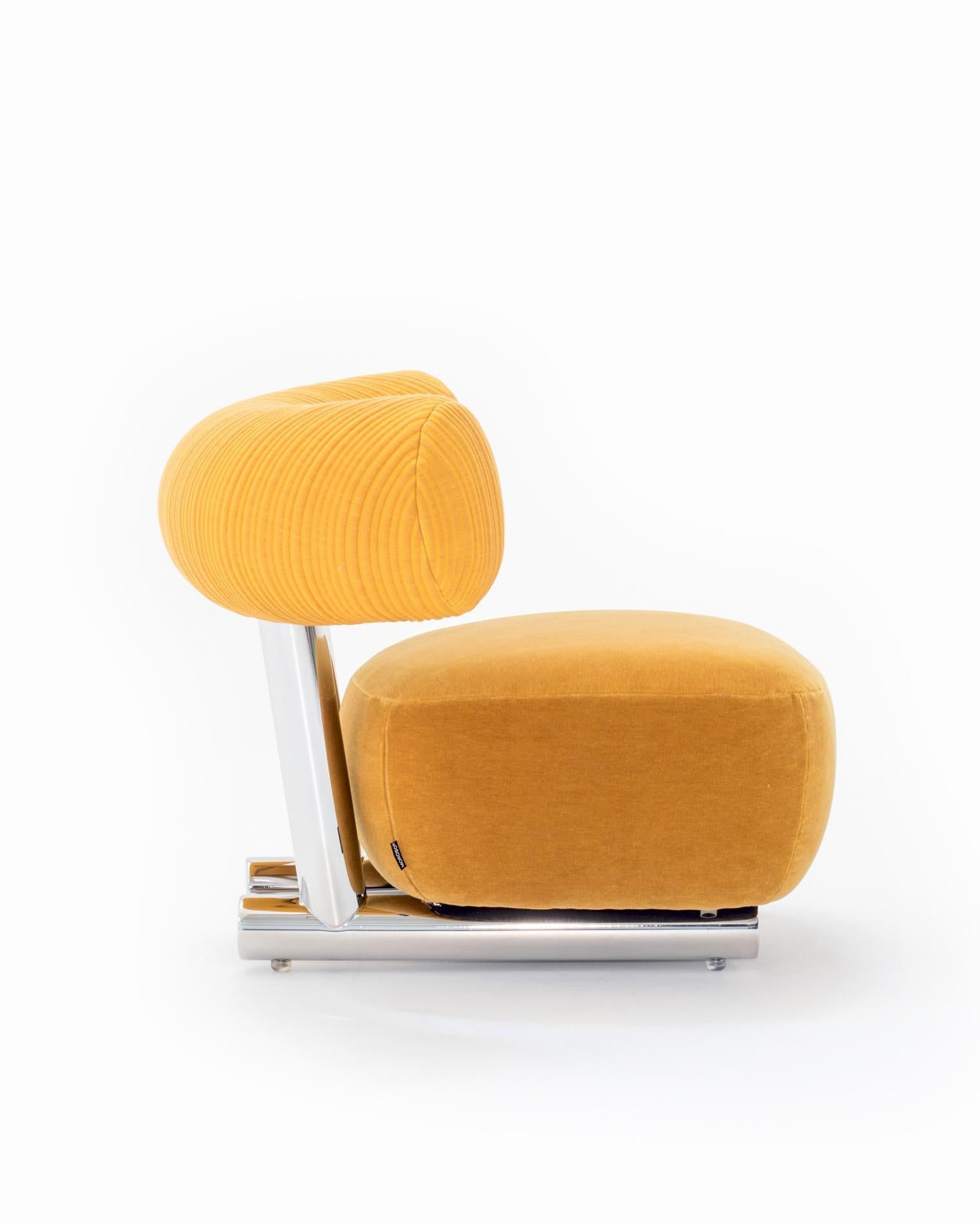 https://a.1stdibscdn.com/moroso-pipe-armchair-by-daniel-libeskind-for-sale-picture-3/f_16392/f_411318521724150112340/SL_Pipe_PI0458_2017_300_3_master.jpg