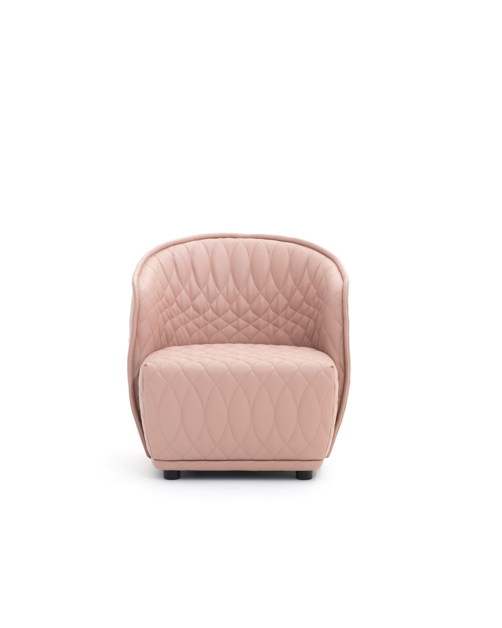 https://a.1stdibscdn.com/moroso-redondo-small-armchair-by-patricia-urquiola-for-sale-picture-7/f_16392/f_411335521724158472462/SL_Redondo_RD0001_2018_300_1_Copia_master.jpg