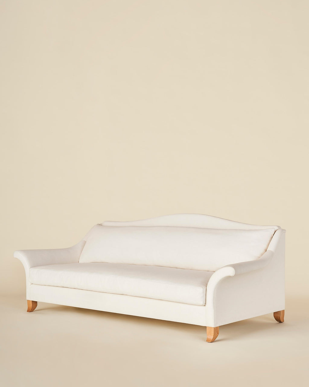 https://a.1stdibscdn.com/mulberry-sofa-for-sale-picture-2/f_91342/f_358008721692640340844/SOFA_01_0024_master.jpg