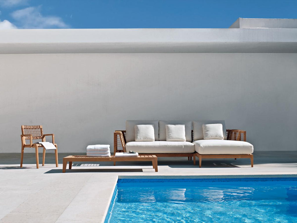 https://a.1stdibscdn.com/unopiu-synthesis-sofa-outdoor-collection-for-sale-picture-4/f_16392/f_356494321691684882616/SOFA_3__master.jpg