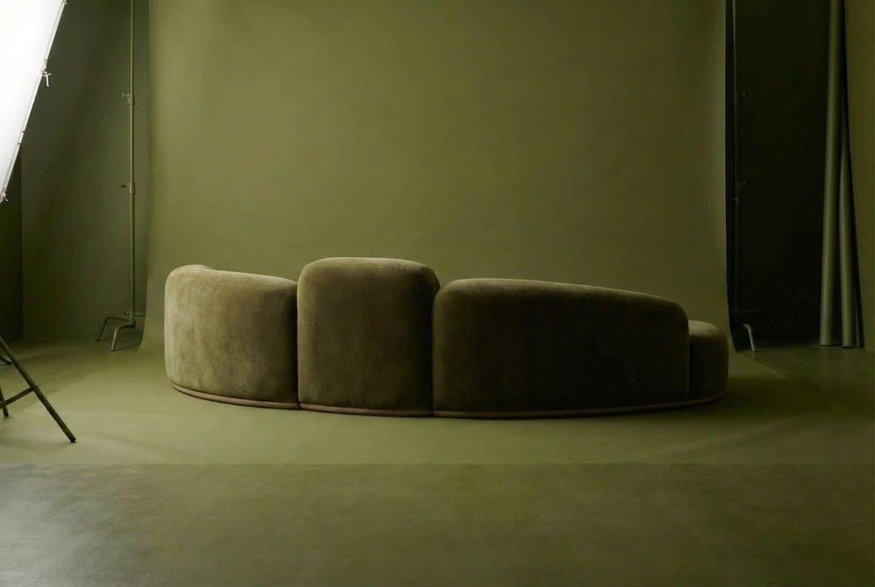 https://a.1stdibscdn.com/rive-droite-sculptural-sofa-by-rockstool-paris-for-sale-picture-4/f_12192/f_490885021772734297017/SOFA_RIVE_DROITE_COLLECTION_1__master.JPEG