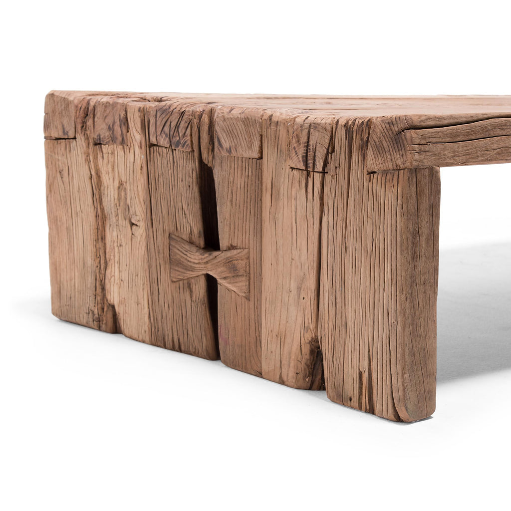 https://a.1stdibscdn.com/custom-reclaimed-elm-coffee-table-for-sale-picture-7/f_8200/f_256436321633710884163/SOPR0016_007_master.jpg