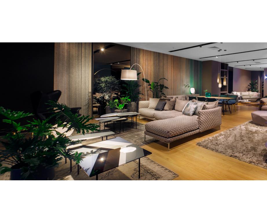 https://a.1stdibscdn.com/moroso-gentry-sofa-in-big-braid-capuccino-by-patricia-urquiola-for-sale-picture-4/12330573/f_164148911570685881074/SSA0220_master.jpg
