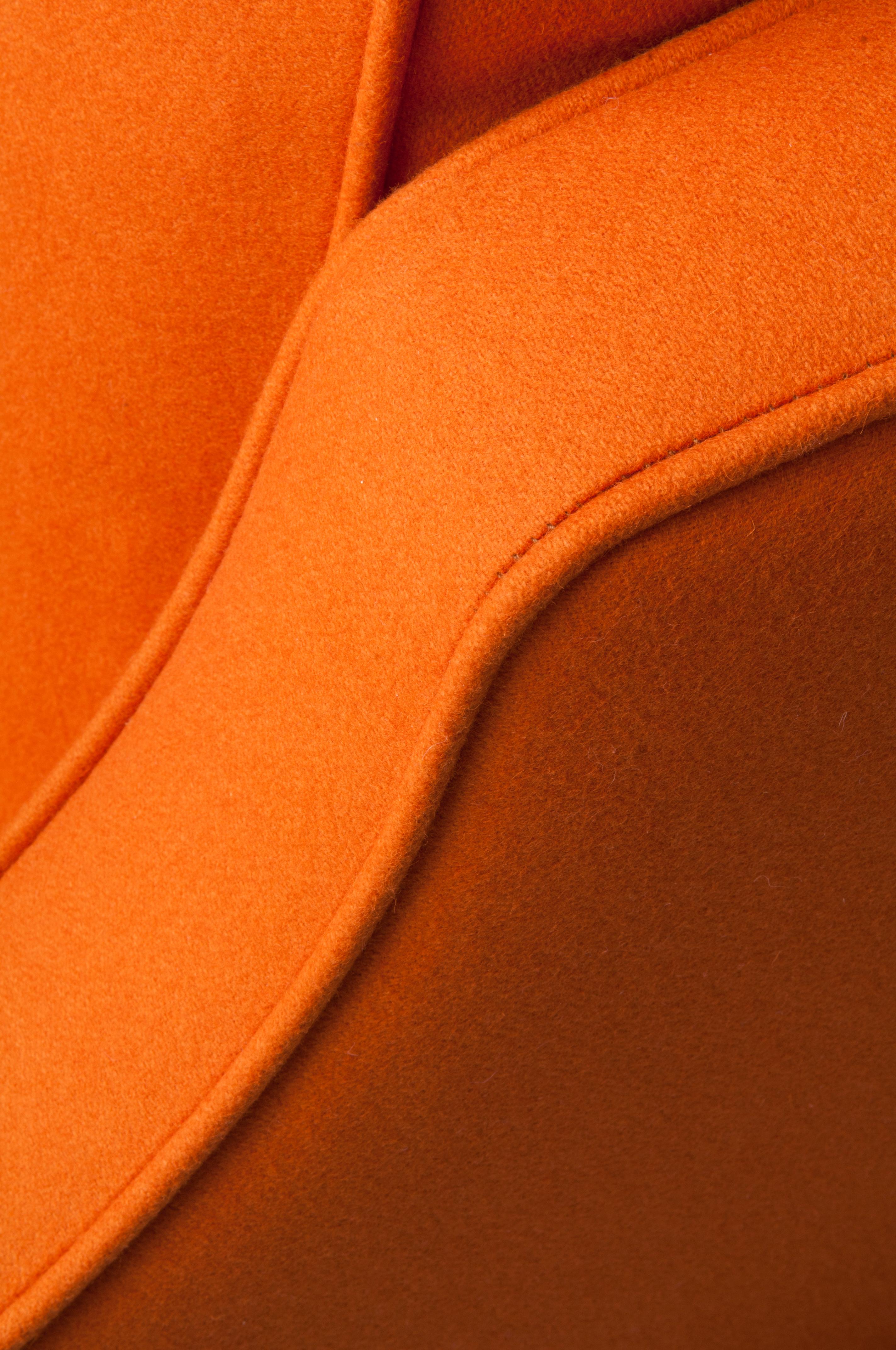 https://a.1stdibscdn.com/contemporary-reposer-special-edition-chair-in-british-wool-and-walnut-legs-for-sale-picture-8/f_27813/f_451074821747750239506/SSA122_master.jpg
