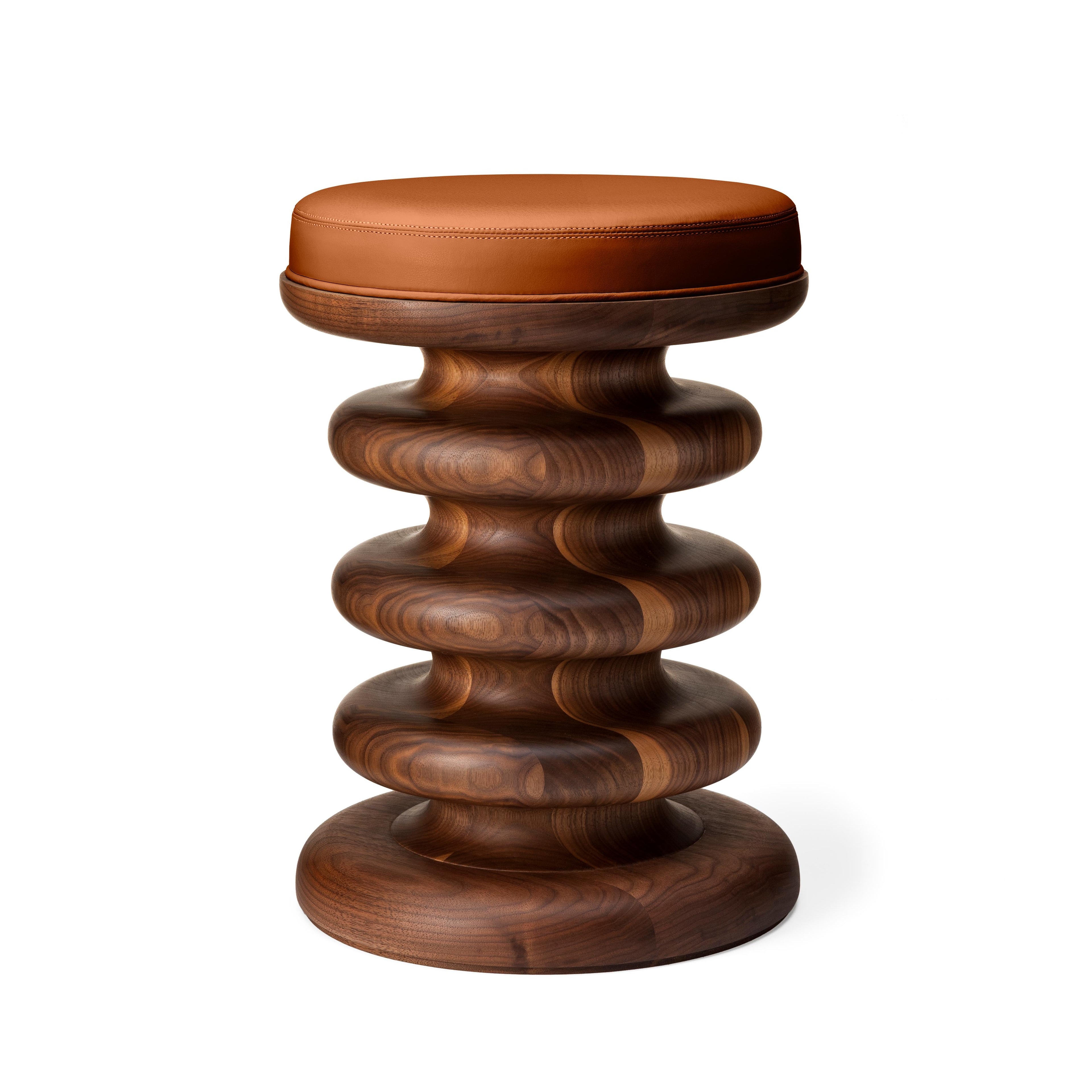 https://a.1stdibscdn.com/contemporary-vertere-stool-in-oiled-walnut-with-white-leather-seat-pad-for-sale-picture-6/f_27813/f_252847721738924847425/SSA_11_12_012_Brown_Seat_master.jpg