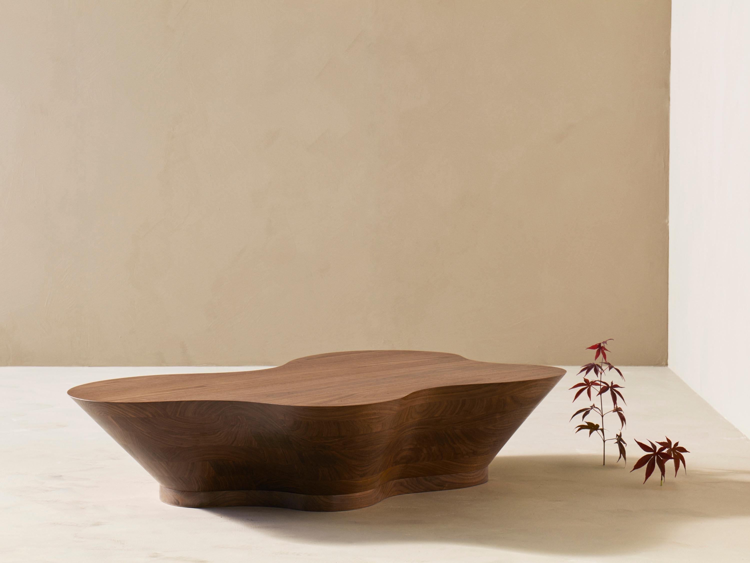 https://a.1stdibscdn.com/walnut-ssu-coffee-table-l-by-veermakers-for-sale-picture-2/f_12192/f_433665321738078114515/SSU_L_Walnut_1_master.jpg