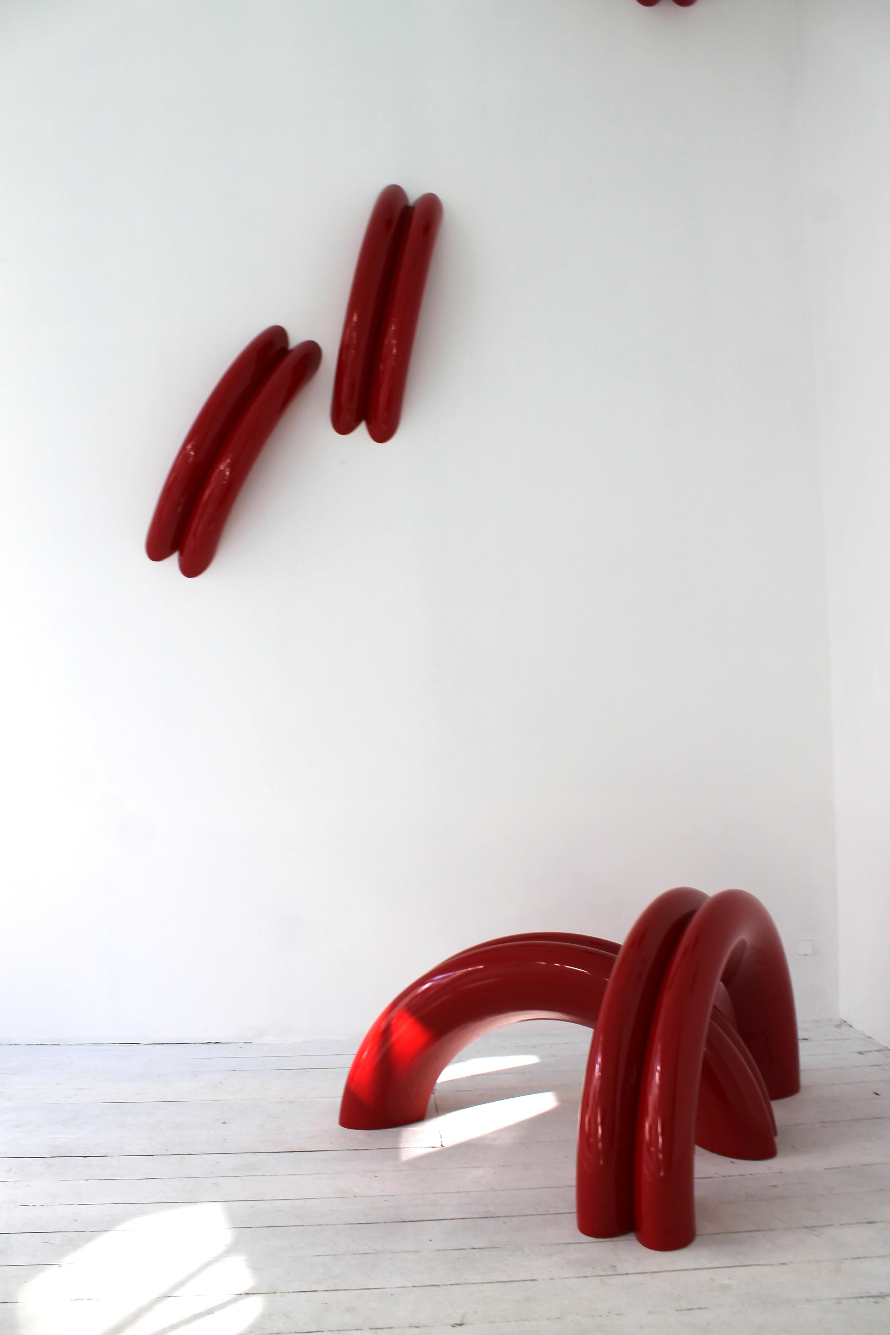 https://a.1stdibscdn.com/set-of-2-bigflow-mini-chairs-in-red-lacquered-wood-by-kimy-gringoire-for-sale-picture-4/f_12192/f_490899221772741094010/STEPHANIE_FREDERICKX_IMG_9595_master.JPG
